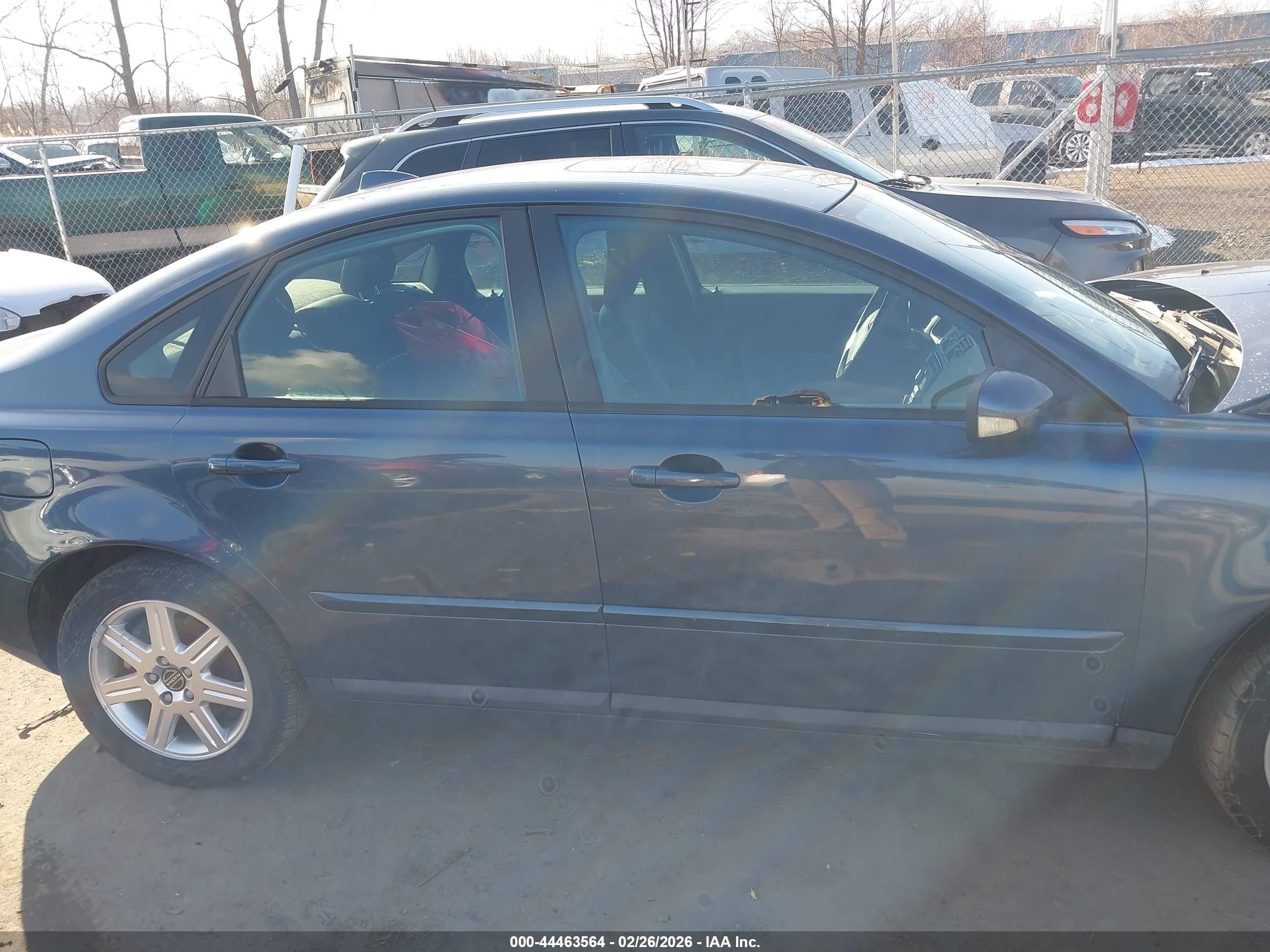 2006 Volvo S40 2.4i Blue vin: YV1MS382562168646