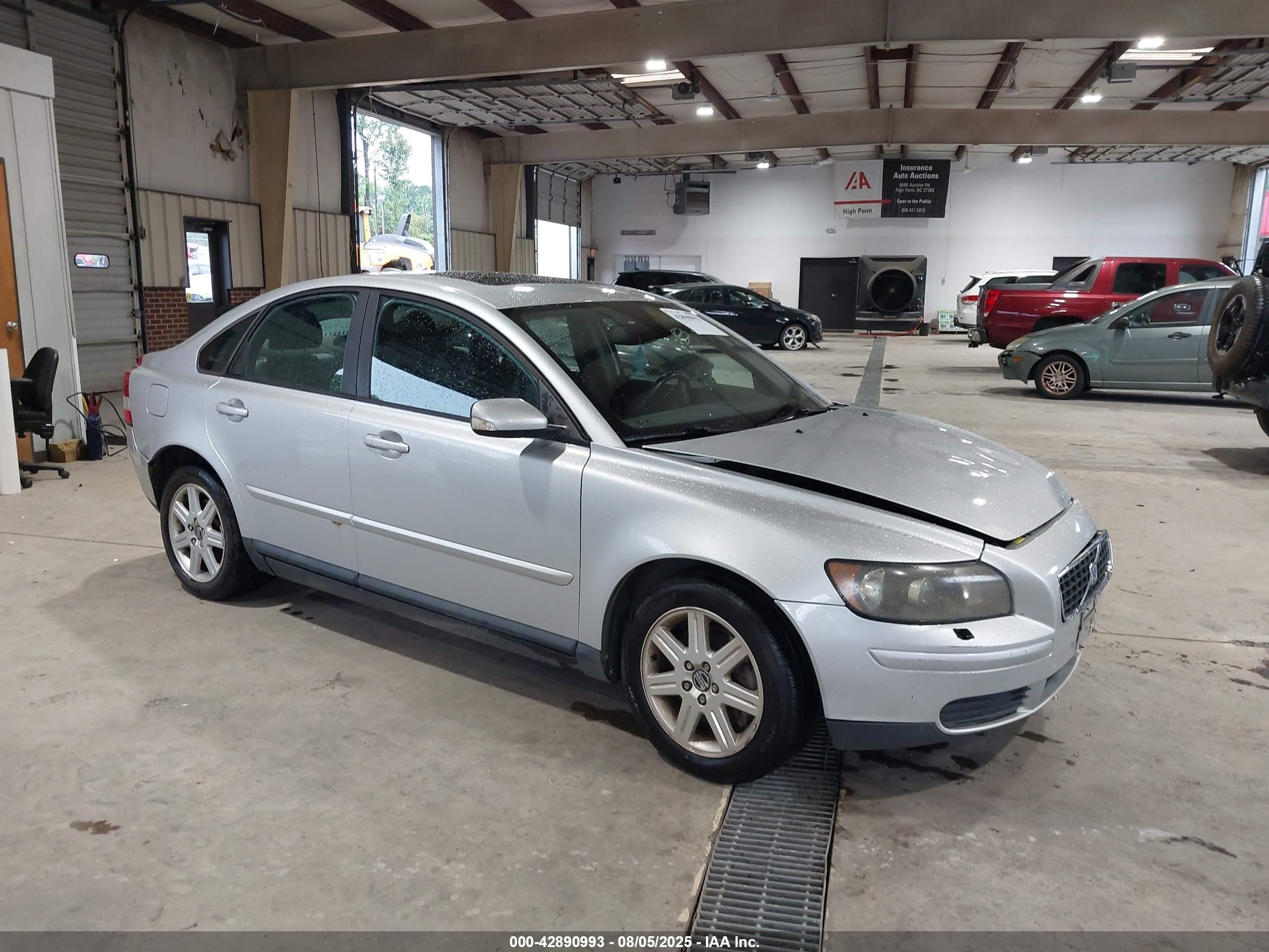 YV1MS382562223743
