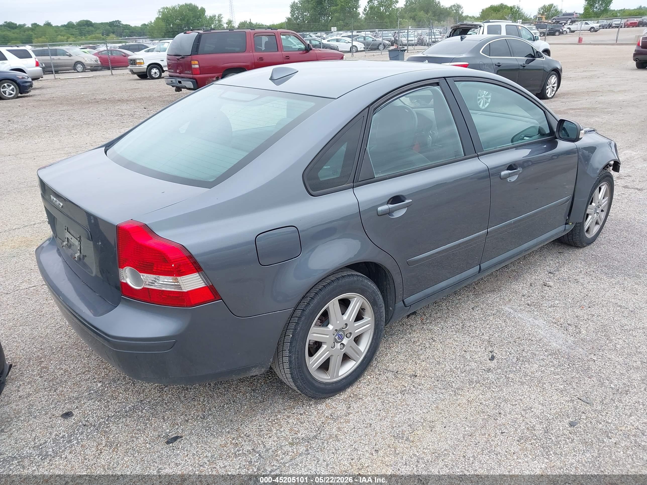 2007 Volvo S40 2.4i Серый vin: YV1MS382572265220