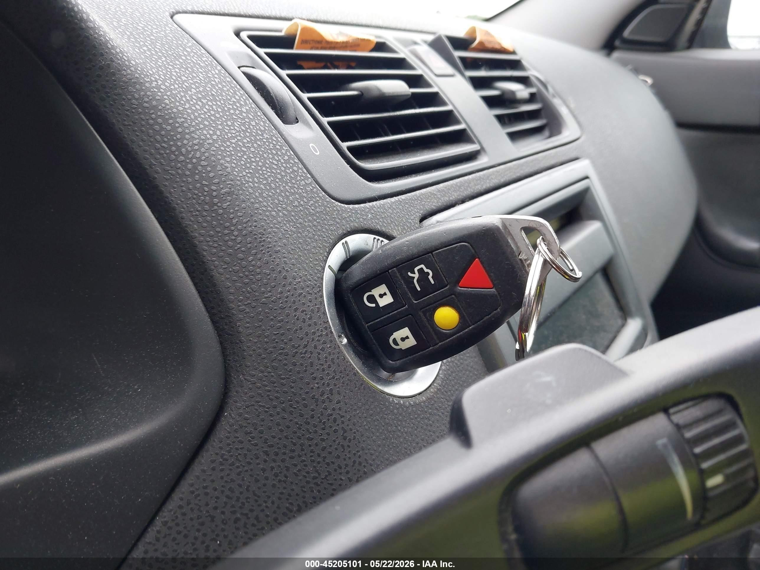 2007 Volvo S40 2.4i Серый vin: YV1MS382572265220