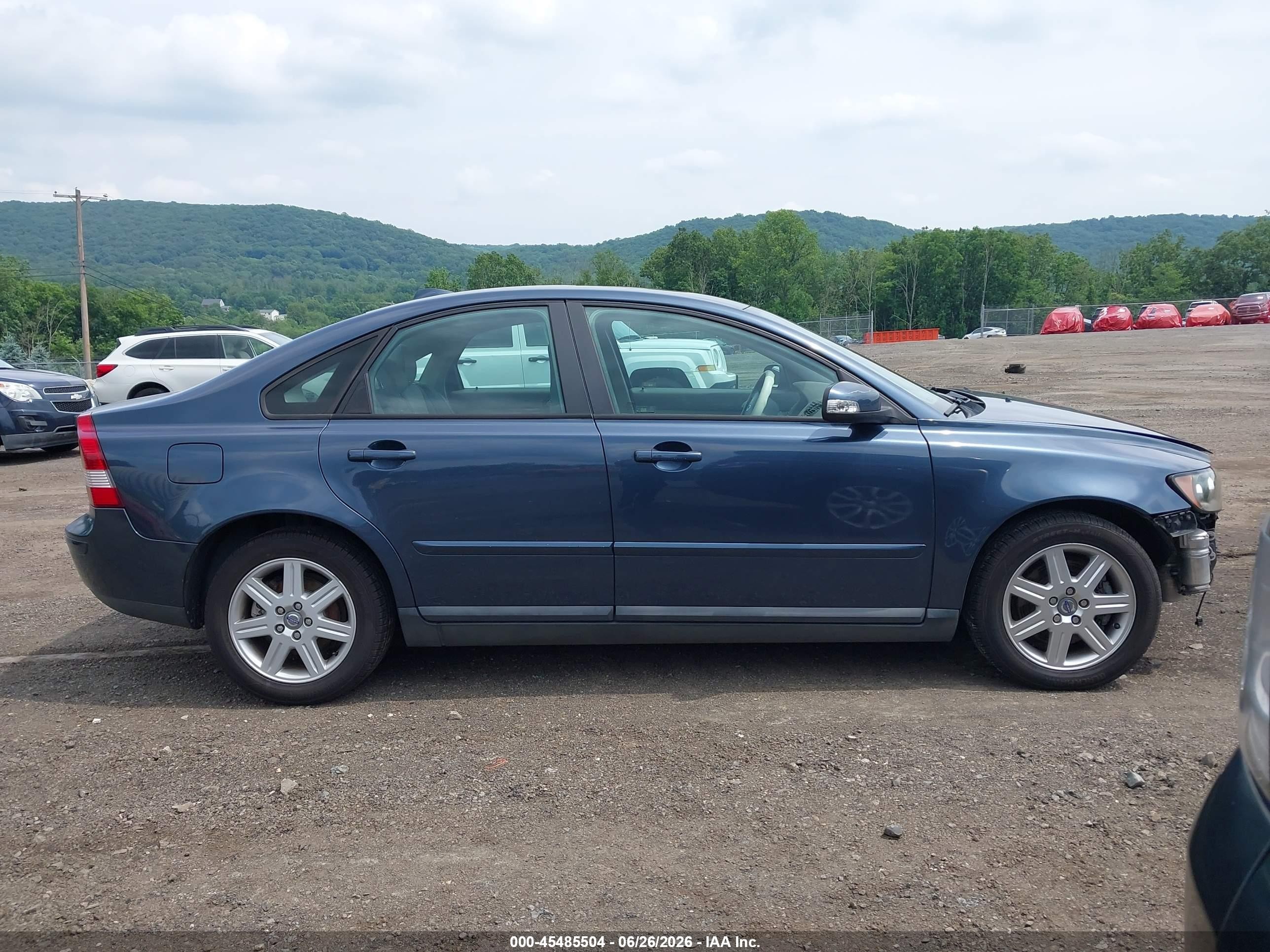 2007 Volvo S40 2.4i Dark Blue vin: YV1MS382572314934