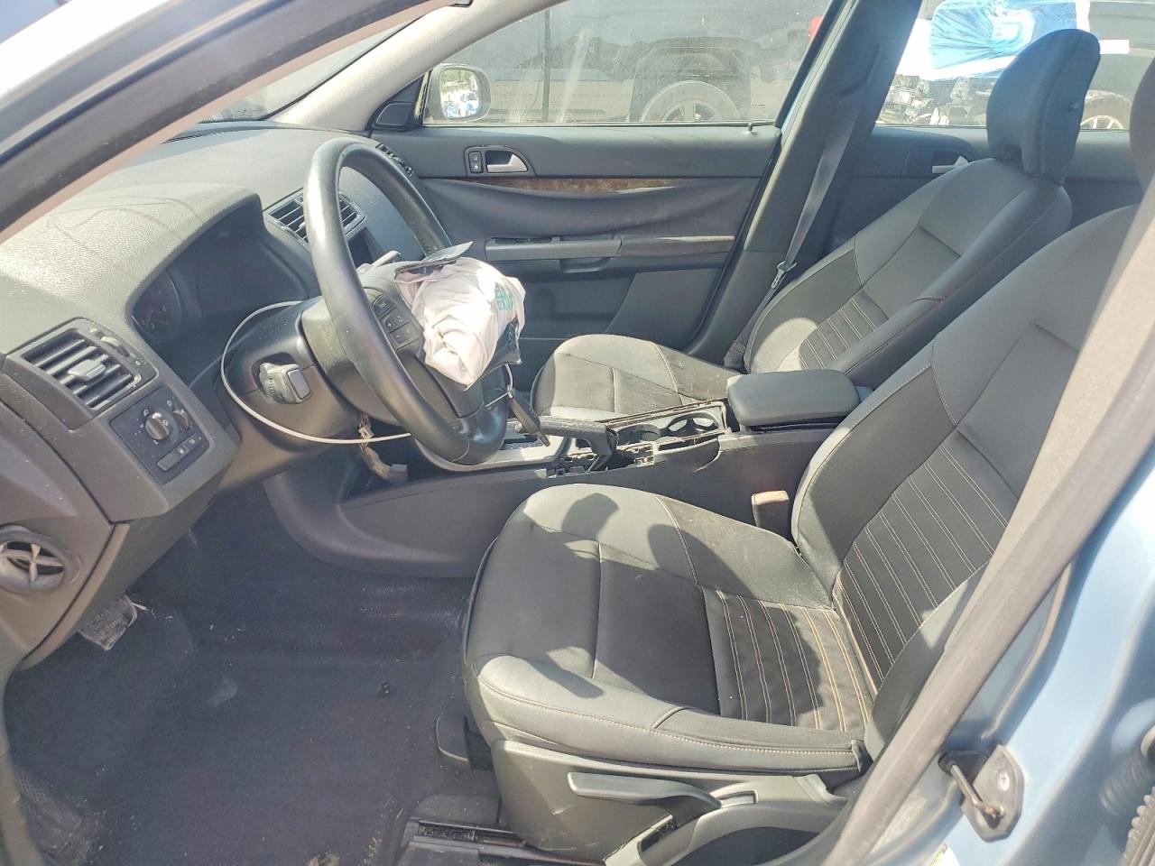 2008 Volvo S40 2.4i Blue vin: YV1MS382582366680