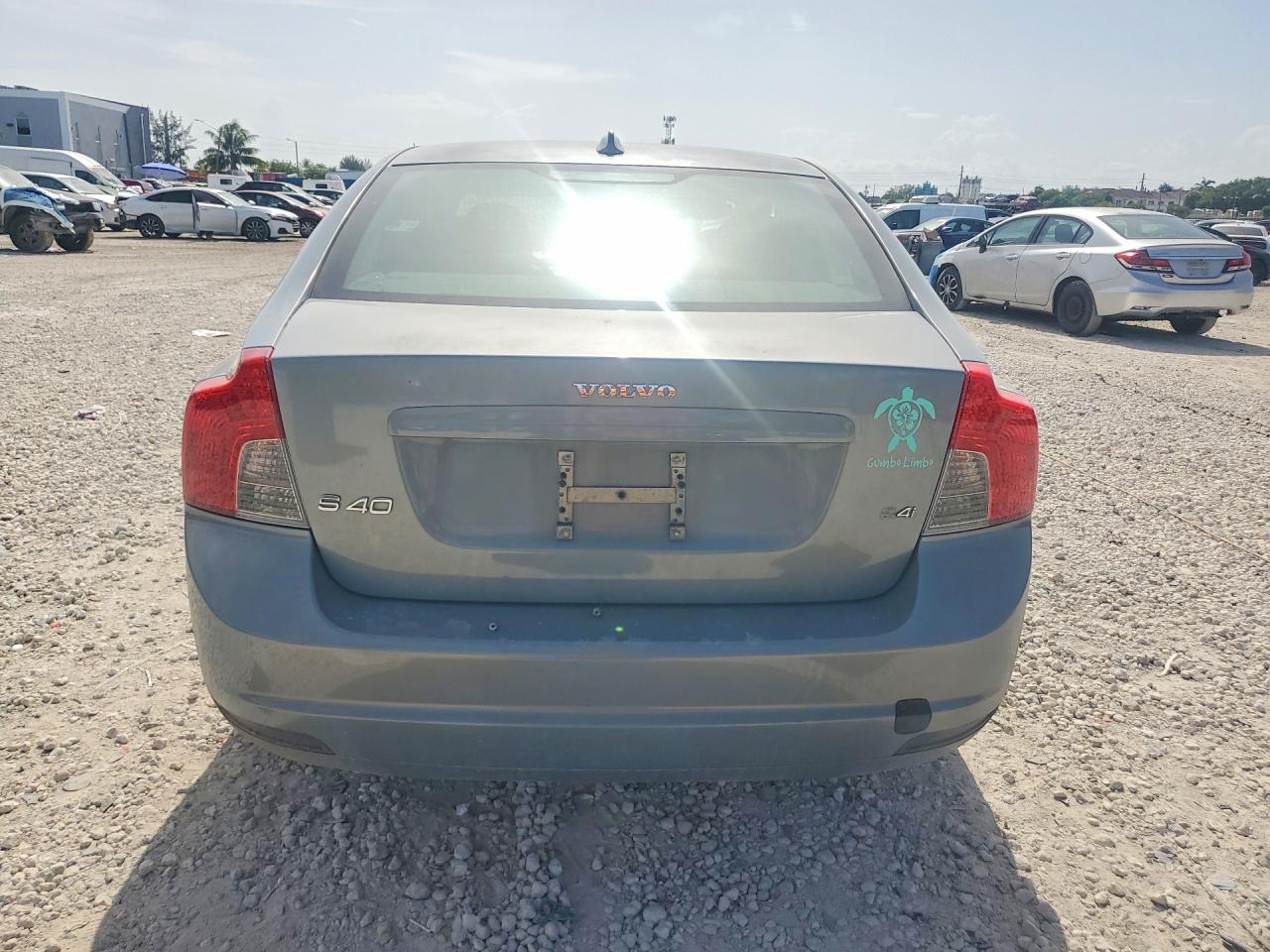 2008 Volvo S40 2.4i Blue vin: YV1MS382582366680
