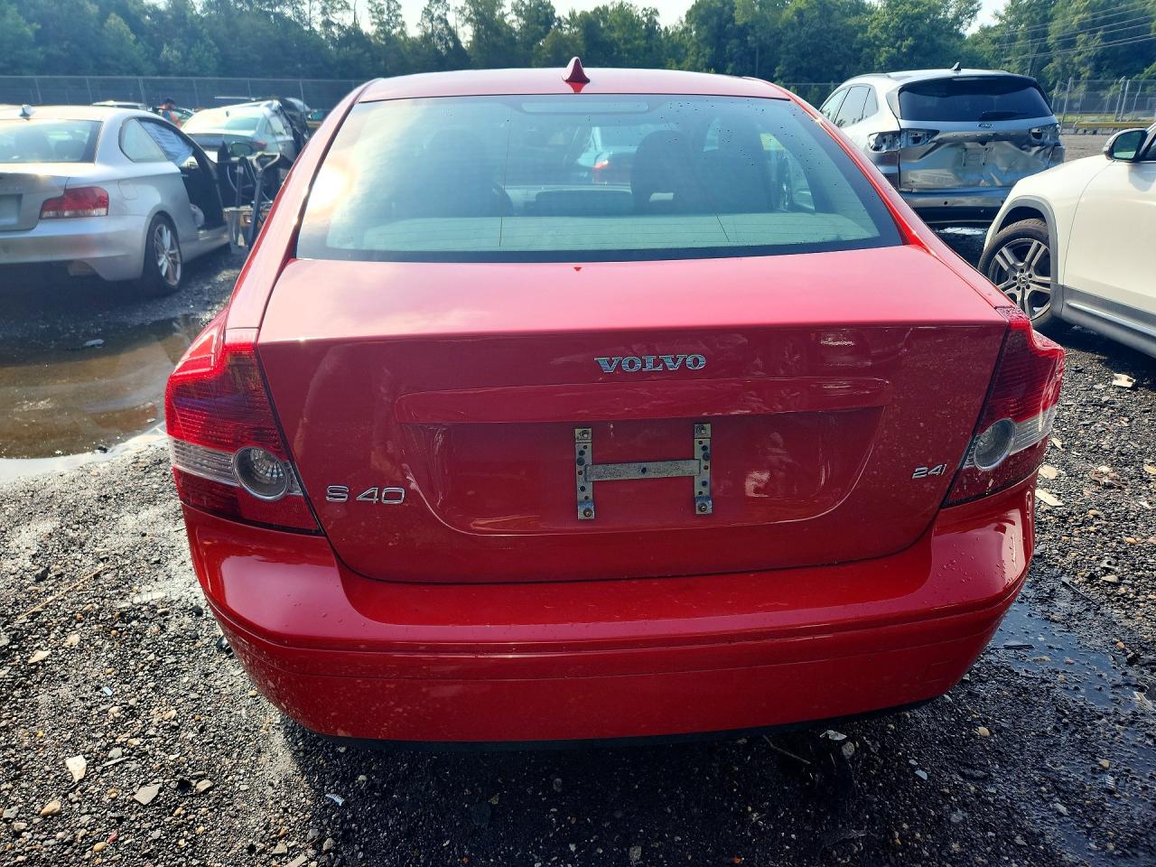 2006 Volvo S40 2.4i Red vin: YV1MS382662221578