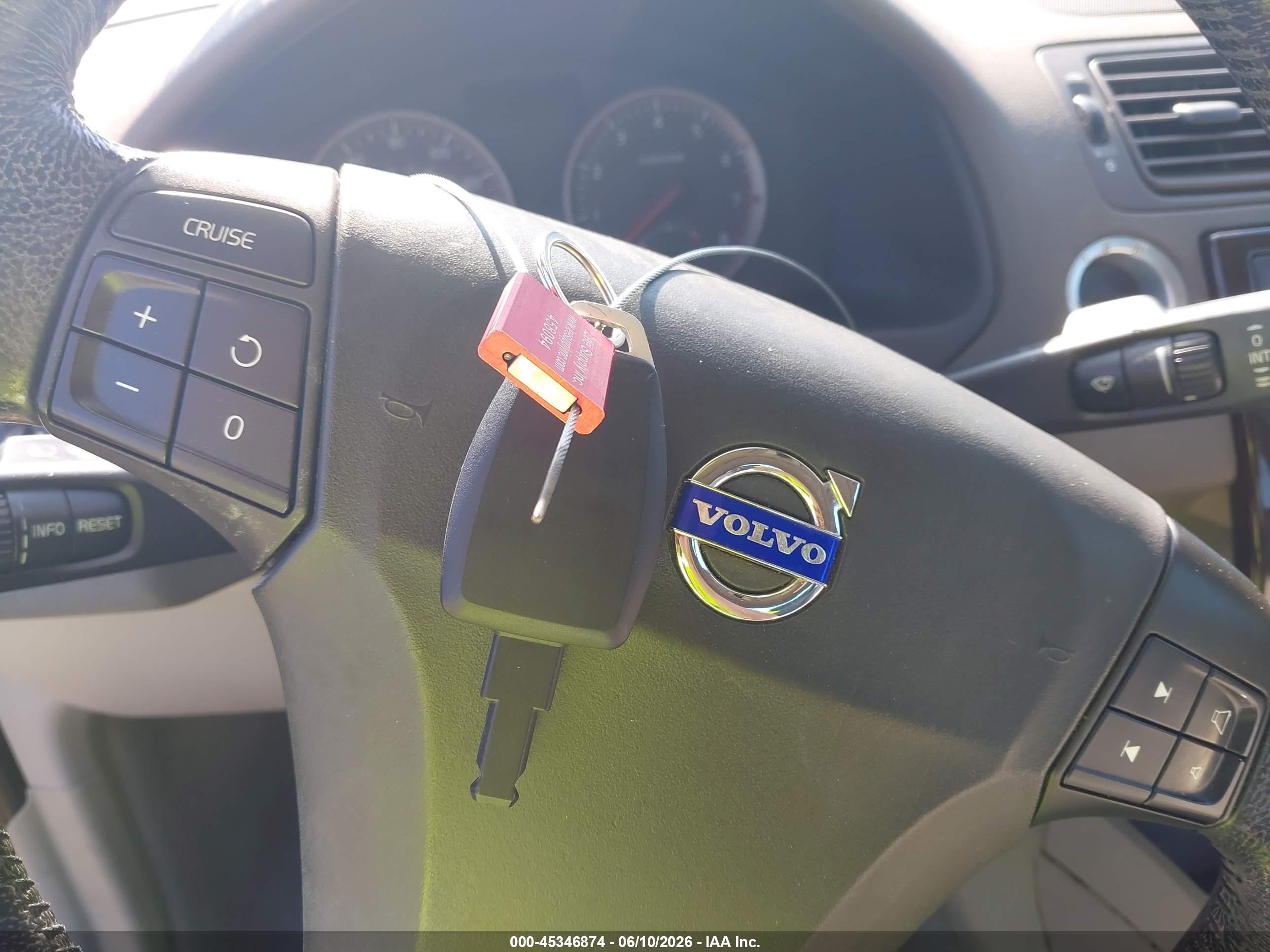 2007 Volvo S40 2.4i Blue vin: YV1MS382672290420