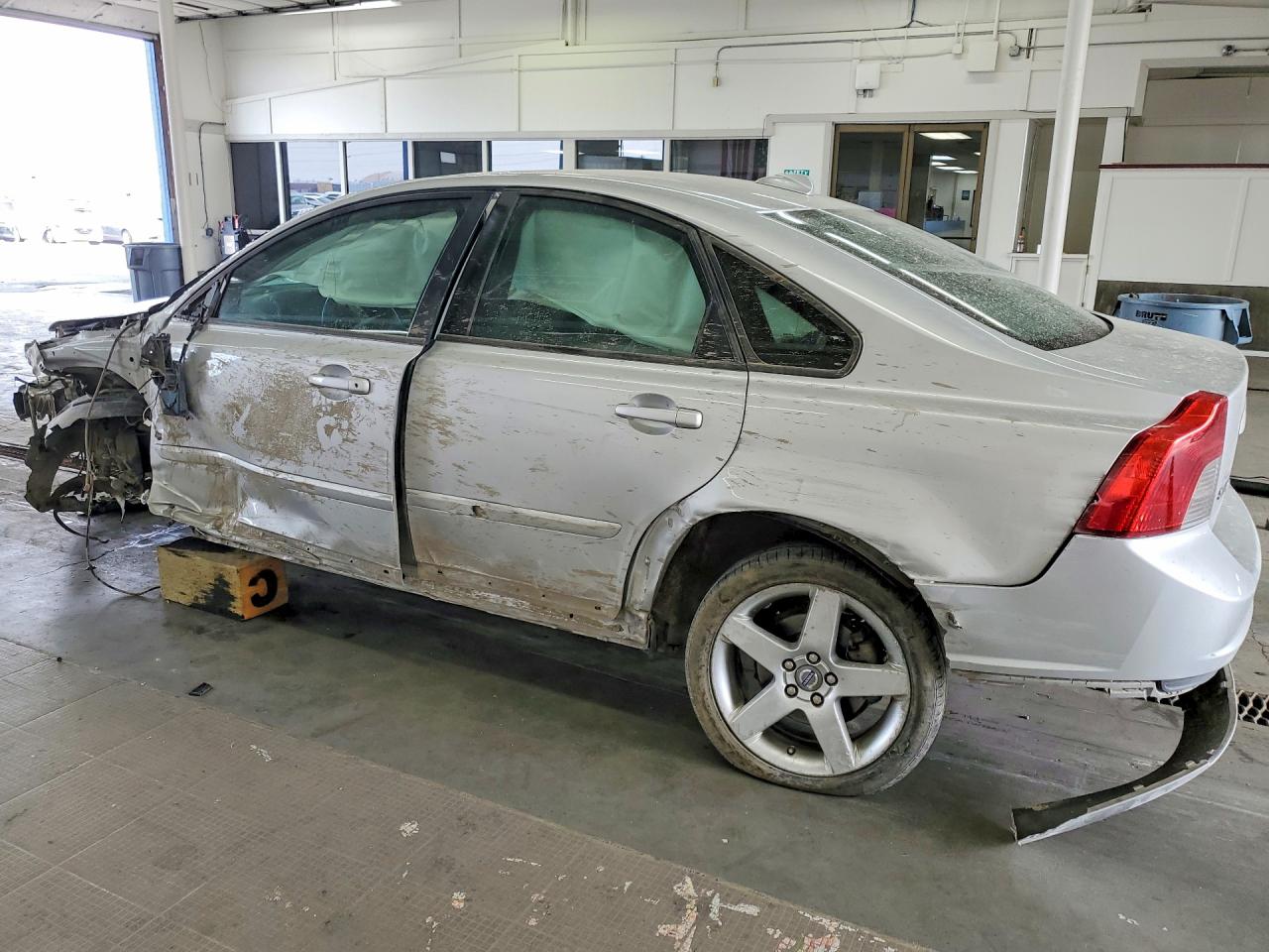 2008 Volvo S40 2.4i Silver vin: YV1MS382682365621