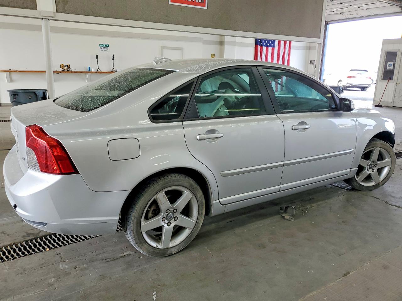 2008 Volvo S40 2.4i Silver vin: YV1MS382682365621