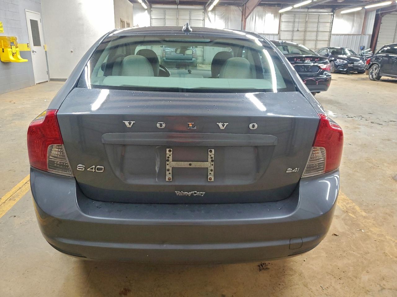 2009 Volvo S40 2.4i Gray vin: YV1MS382692452016