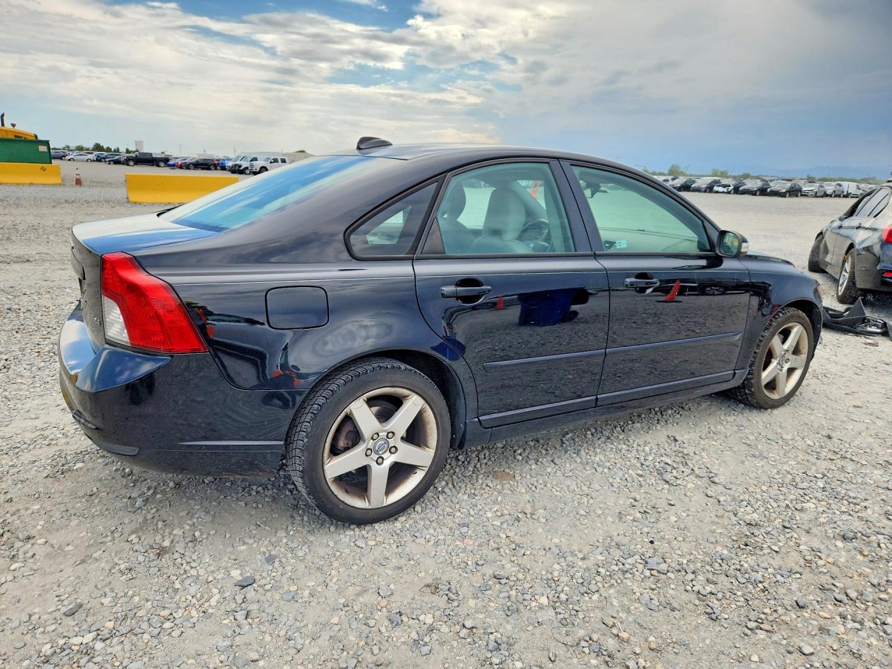 2008 Volvo S40 2.4i Black vin: YV1MS382882384753