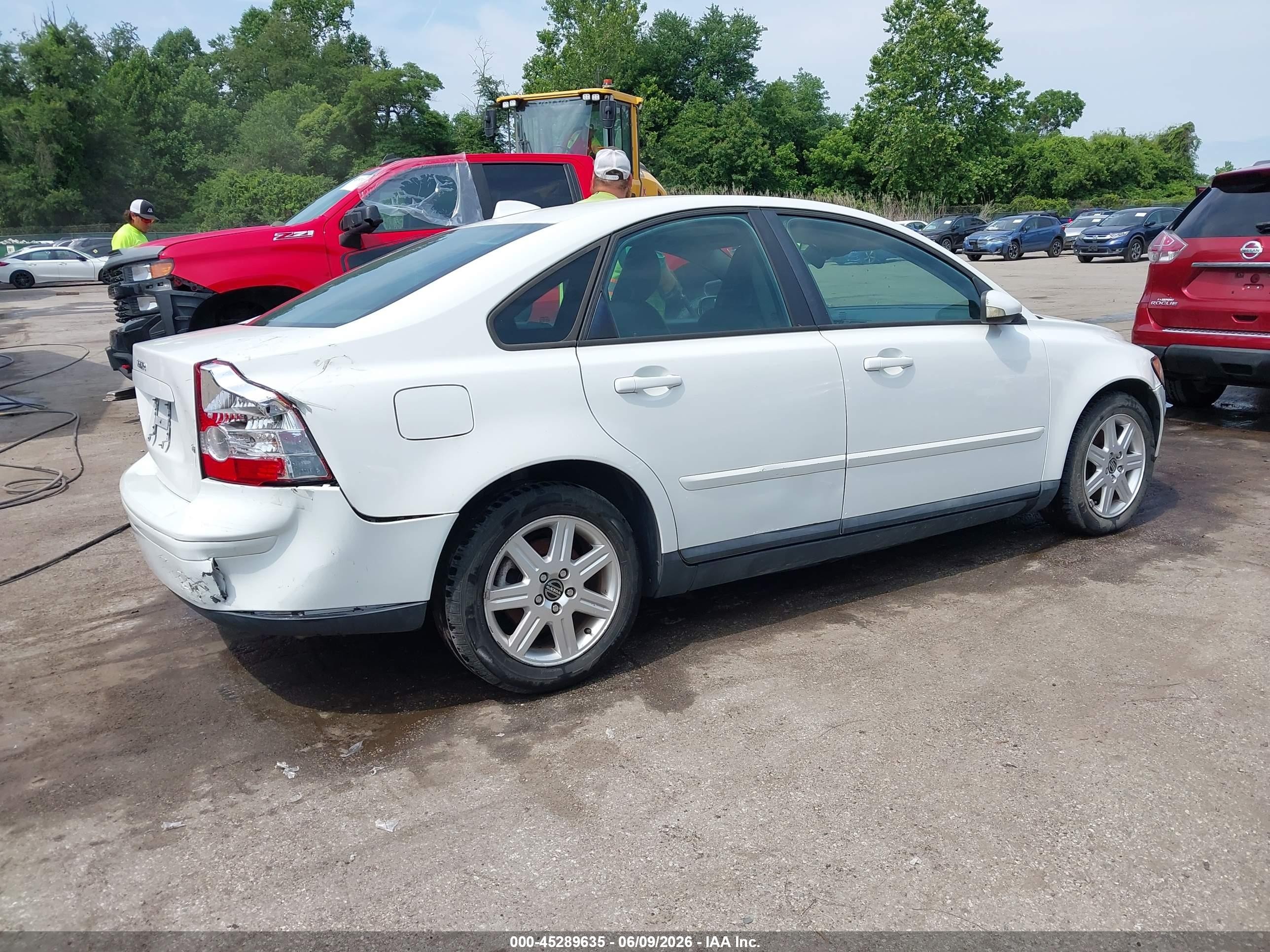 2006 Volvo S40 2.4i White vin: YV1MS382962158346