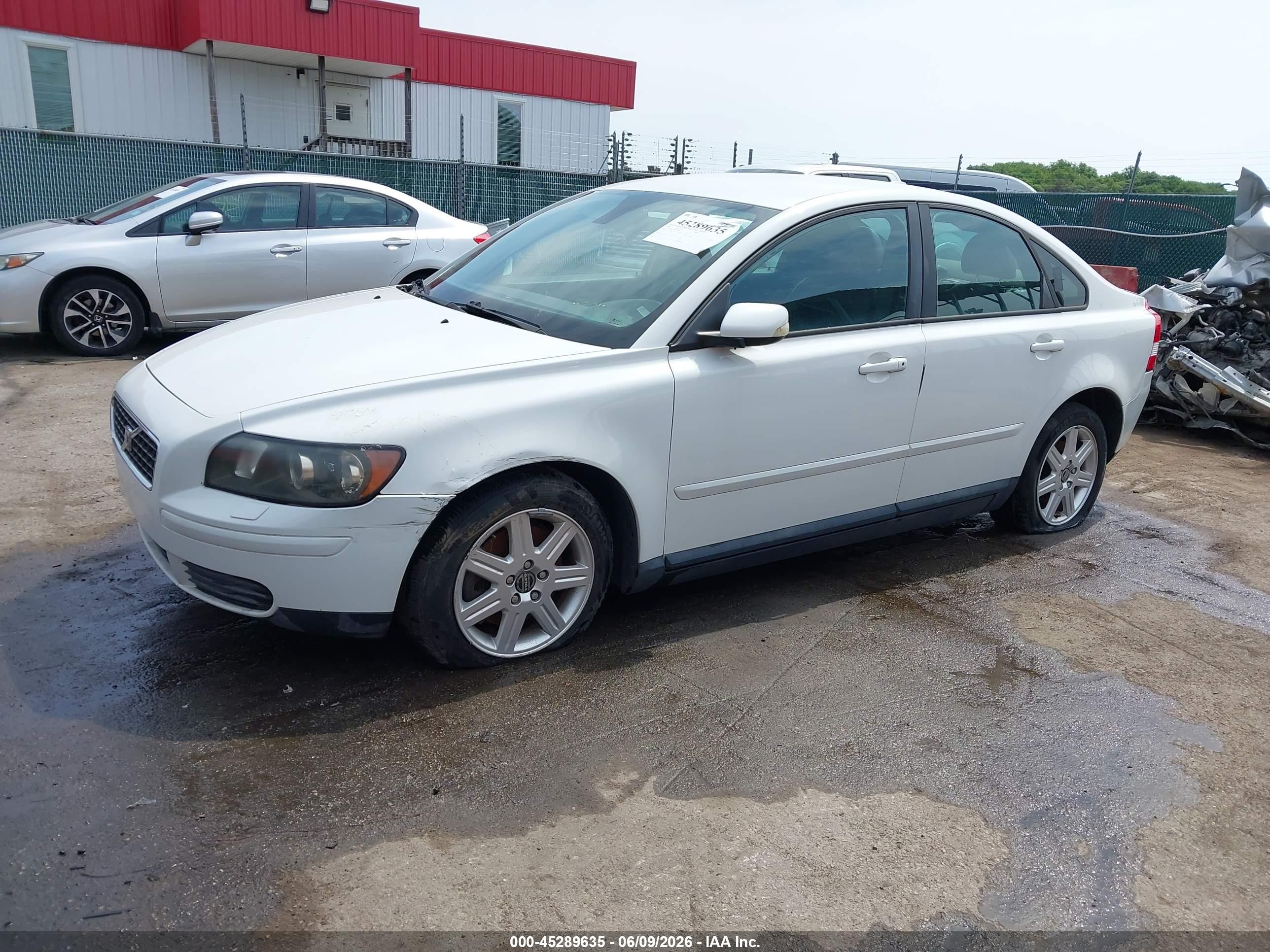 2006 Volvo S40 2.4i White vin: YV1MS382962158346