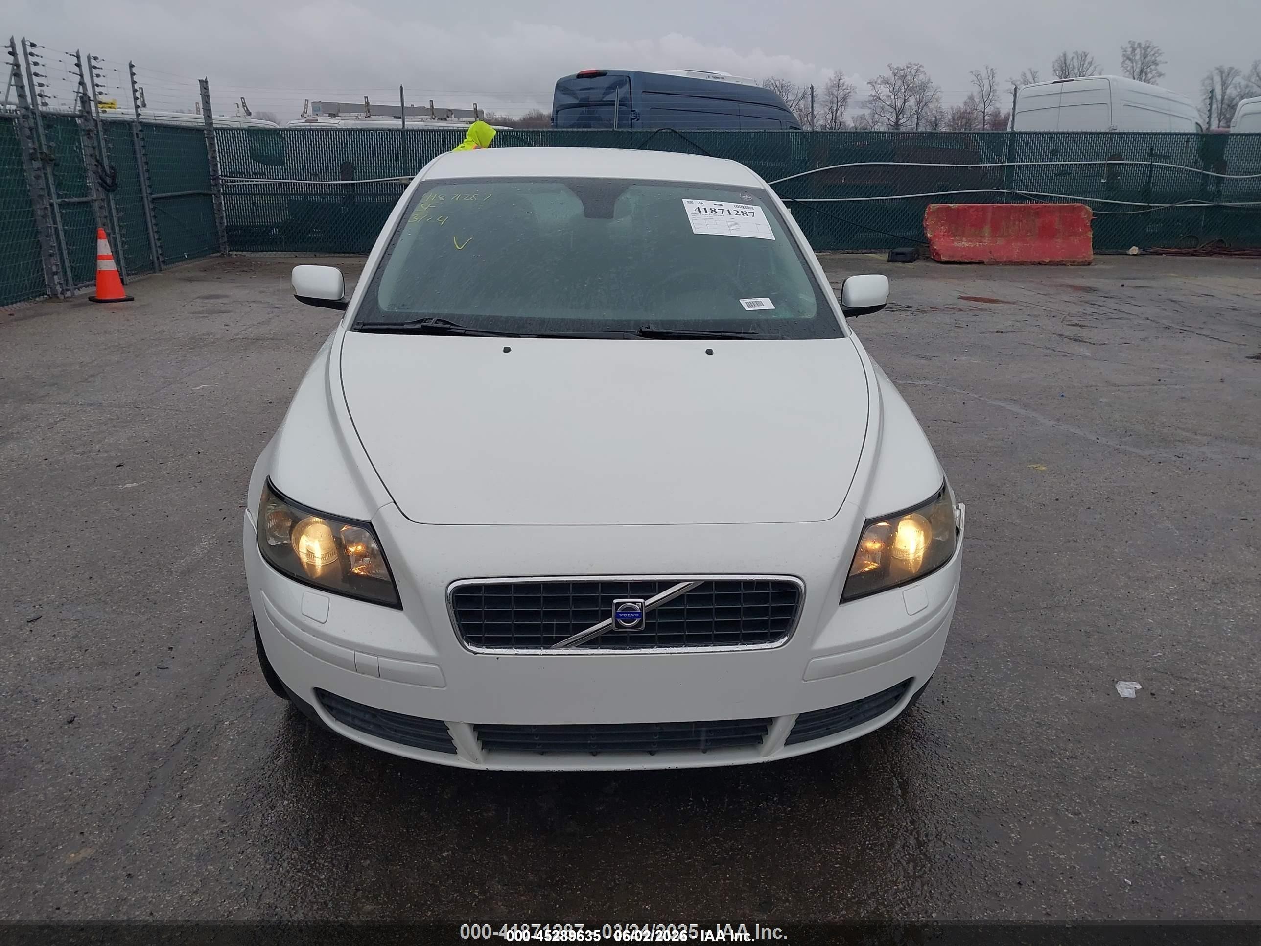 2006 Volvo S40 2.4i White vin: YV1MS382962158346