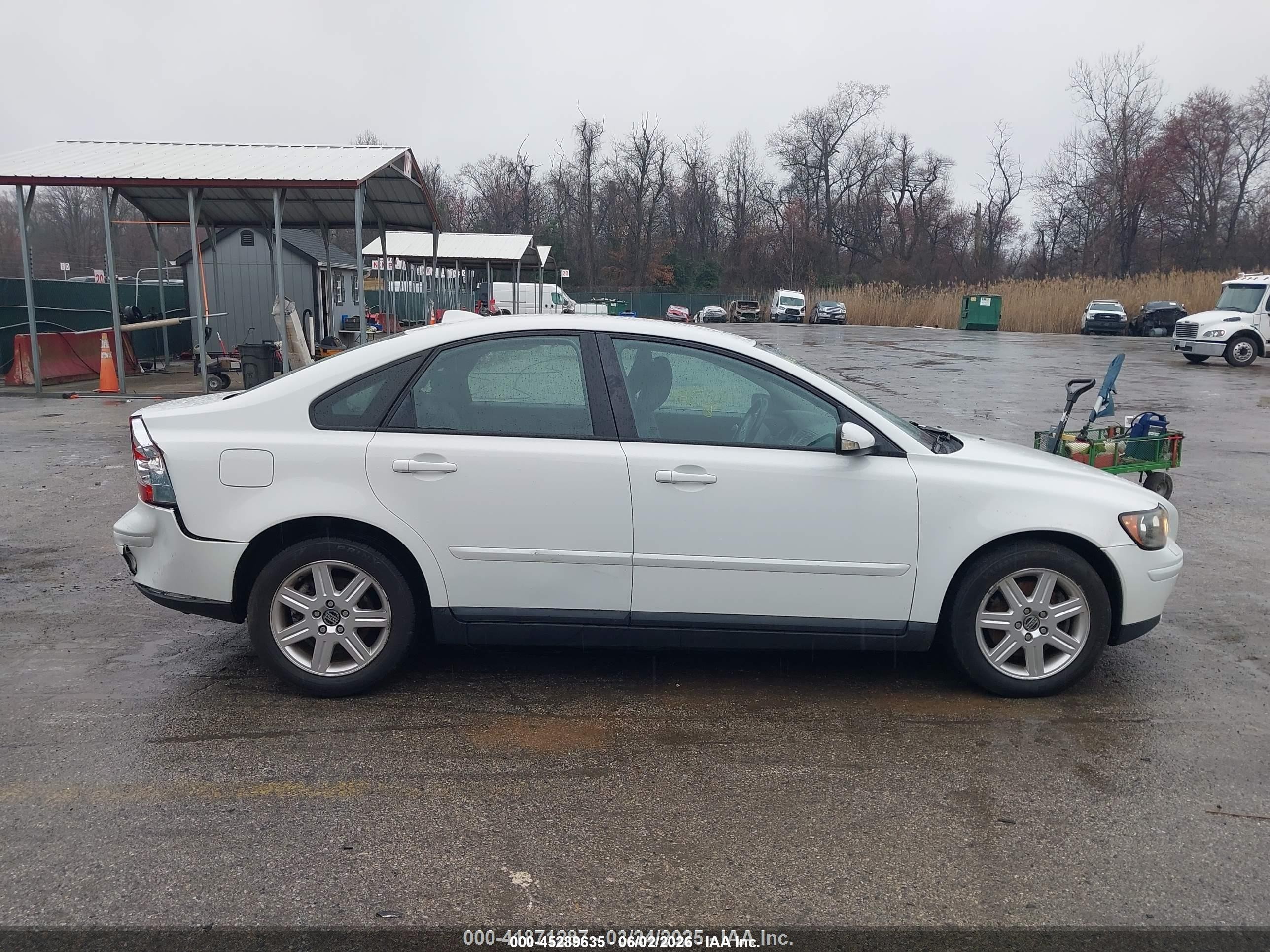 2006 Volvo S40 2.4i White vin: YV1MS382962158346