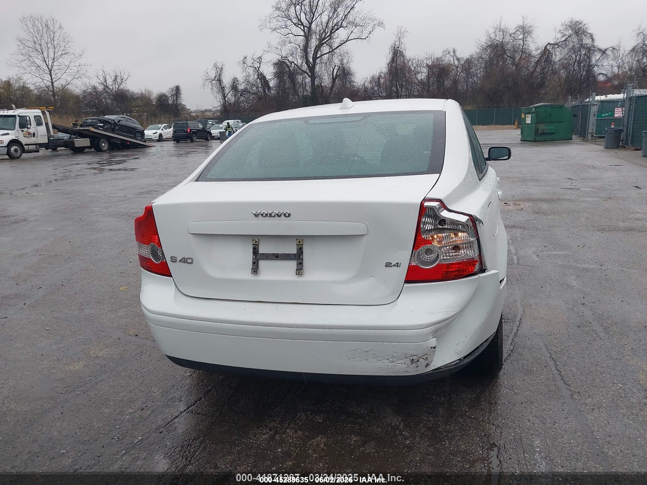 2006 Volvo S40 2.4i White vin: YV1MS382962158346