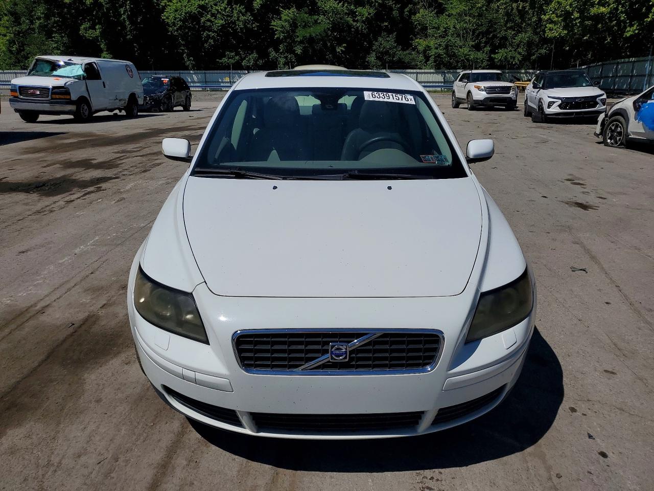 2006 Volvo S40 2.4i White vin: YV1MS382962163014