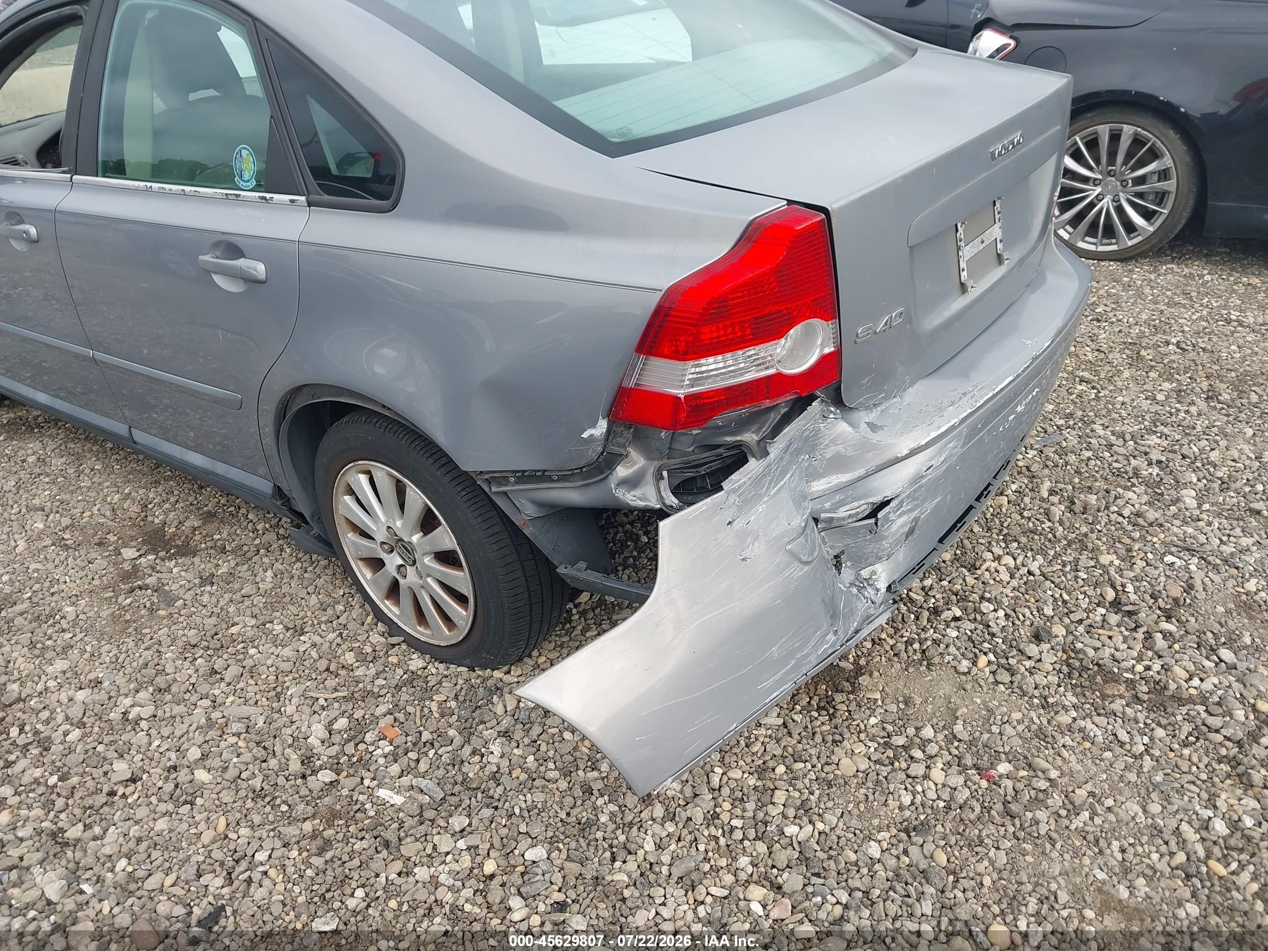2004 Volvo S40 2.4i Gray vin: YV1MS382X42025964