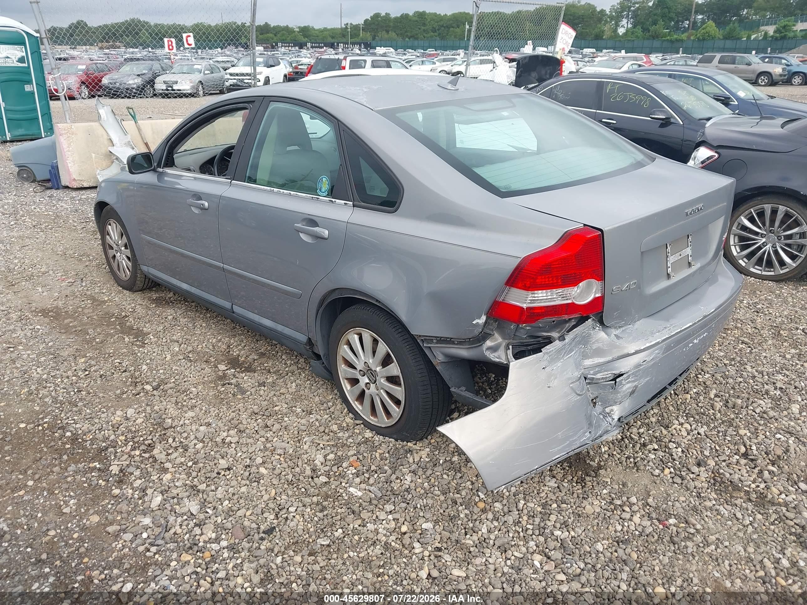 2004 Volvo S40 2.4i Gray vin: YV1MS382X42025964
