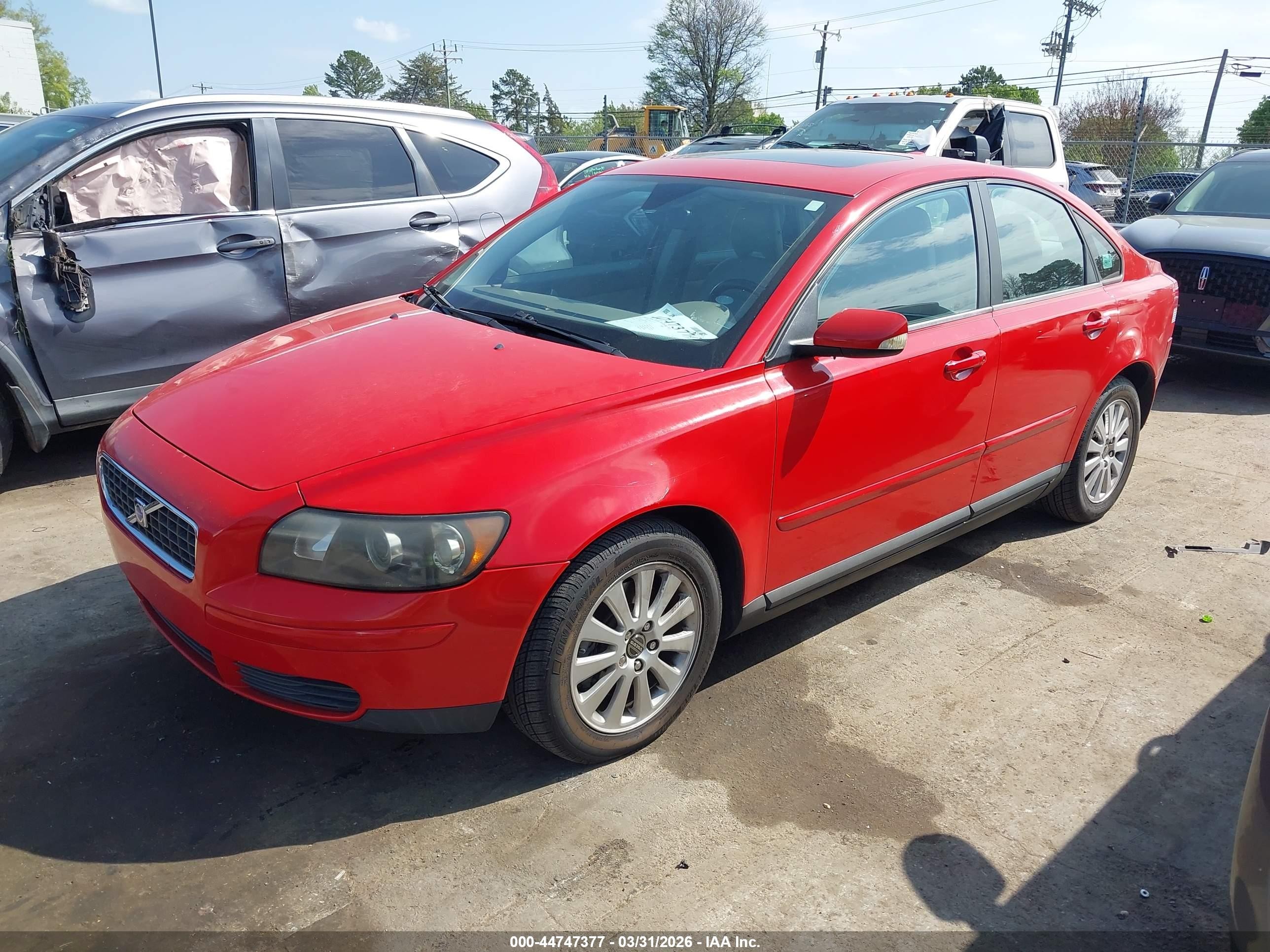 2005 Volvo S40 2.4i Red vin: YV1MS382X52089925