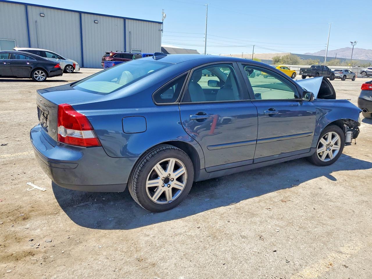 2006 Volvo S40 2.4i Blue vin: YV1MS382X62208493