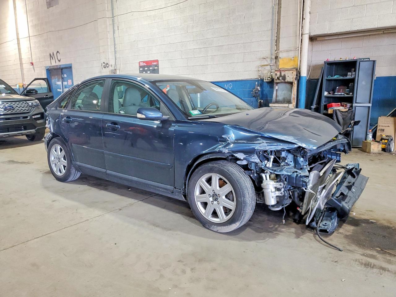 2006 Volvo S40 2.4i Blue vin: YV1MS382X62216352