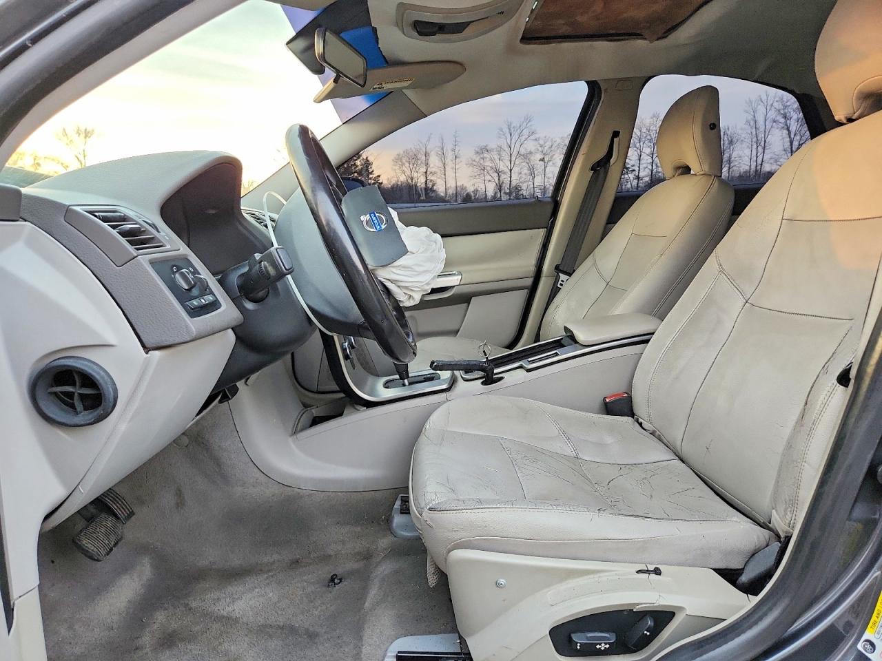 2009 Volvo S40 2.4i Silver vin: YV1MS382X92461480