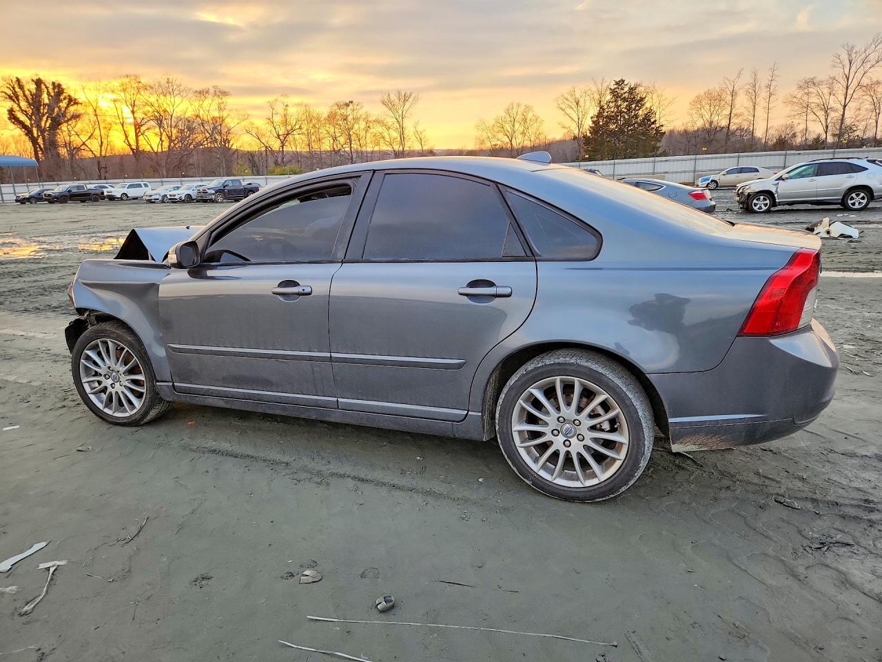 2009 Volvo S40 2.4i Silver vin: YV1MS382X92461480