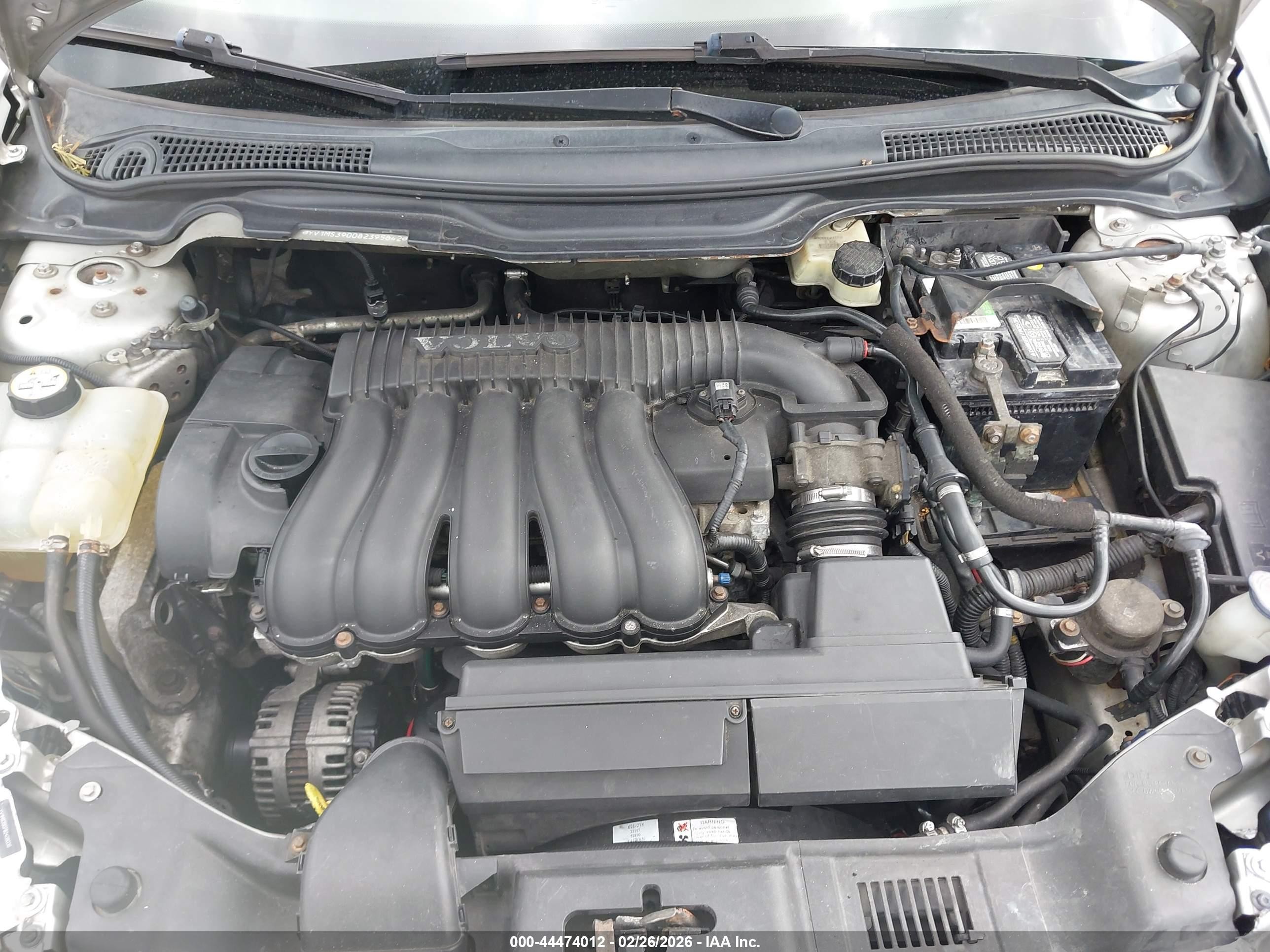 2008 Volvo S40 2.4i Серый vin: YV1MS390082395842
