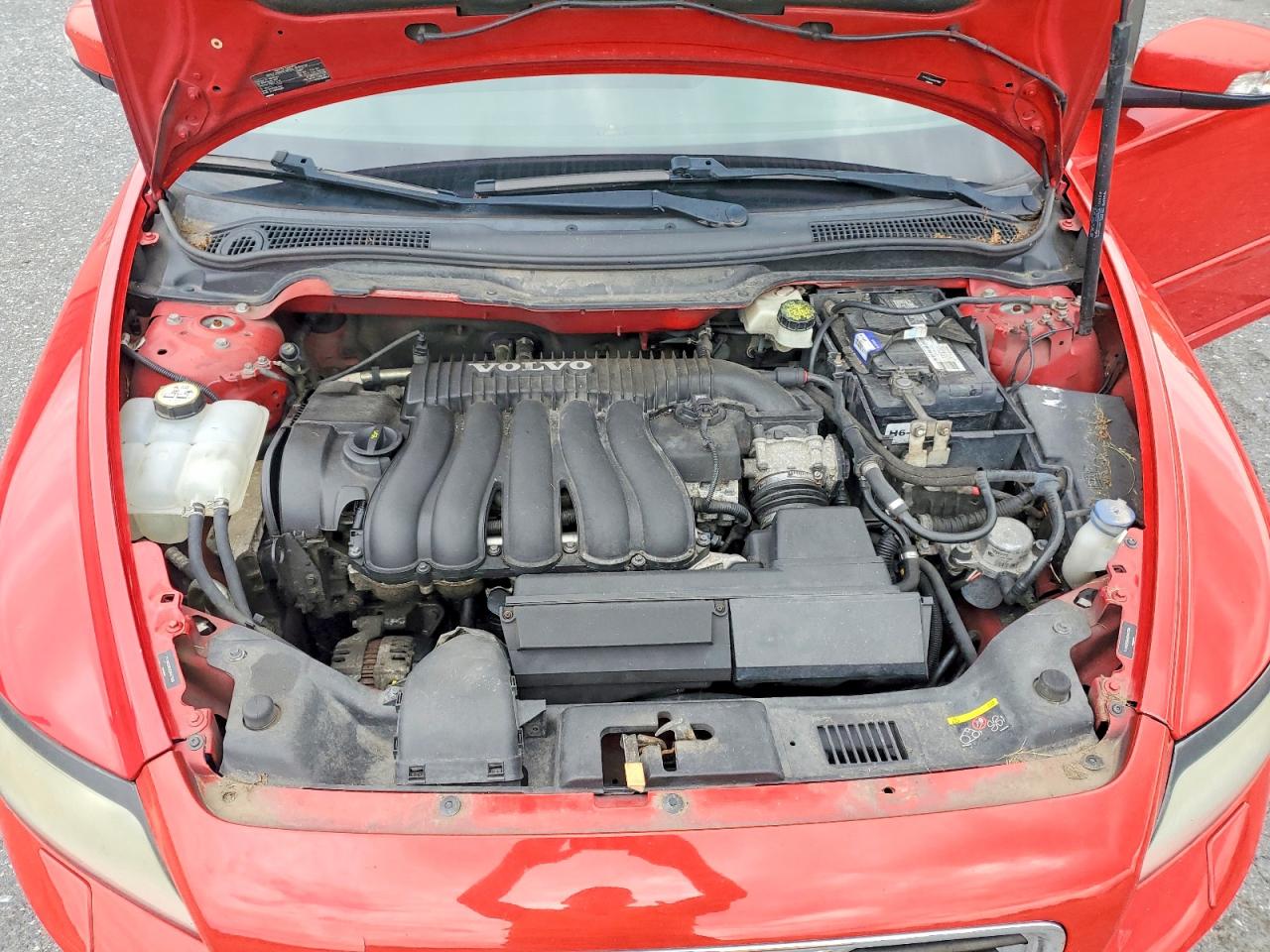2009 Volvo S40 2.4i Red vin: YV1MS390092467589
