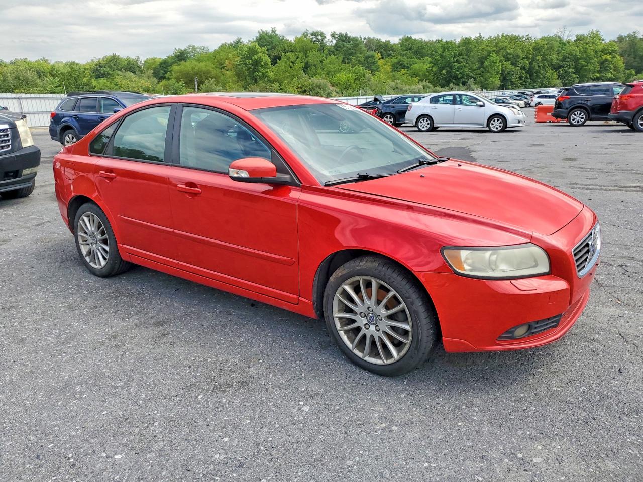 2009 Volvo S40 2.4i Red vin: YV1MS390092467589