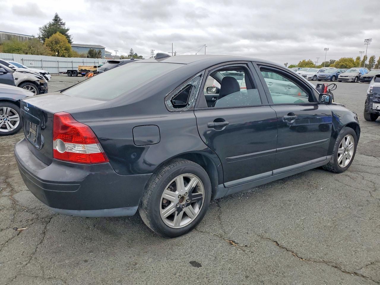 2006 Volvo S40 2.4i Black vin: YV1MS390162213451