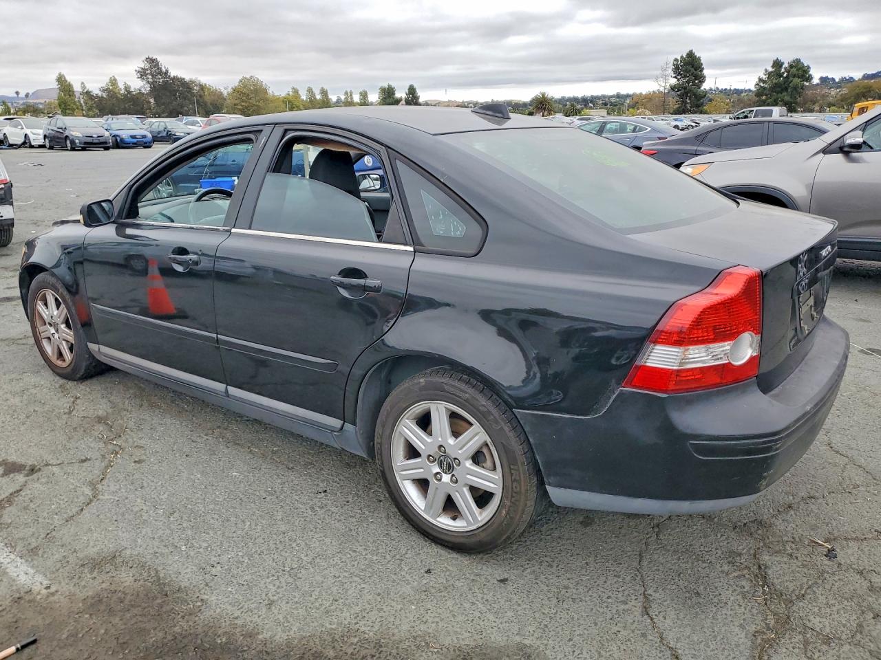 2006 Volvo S40 2.4i Black vin: YV1MS390162213451