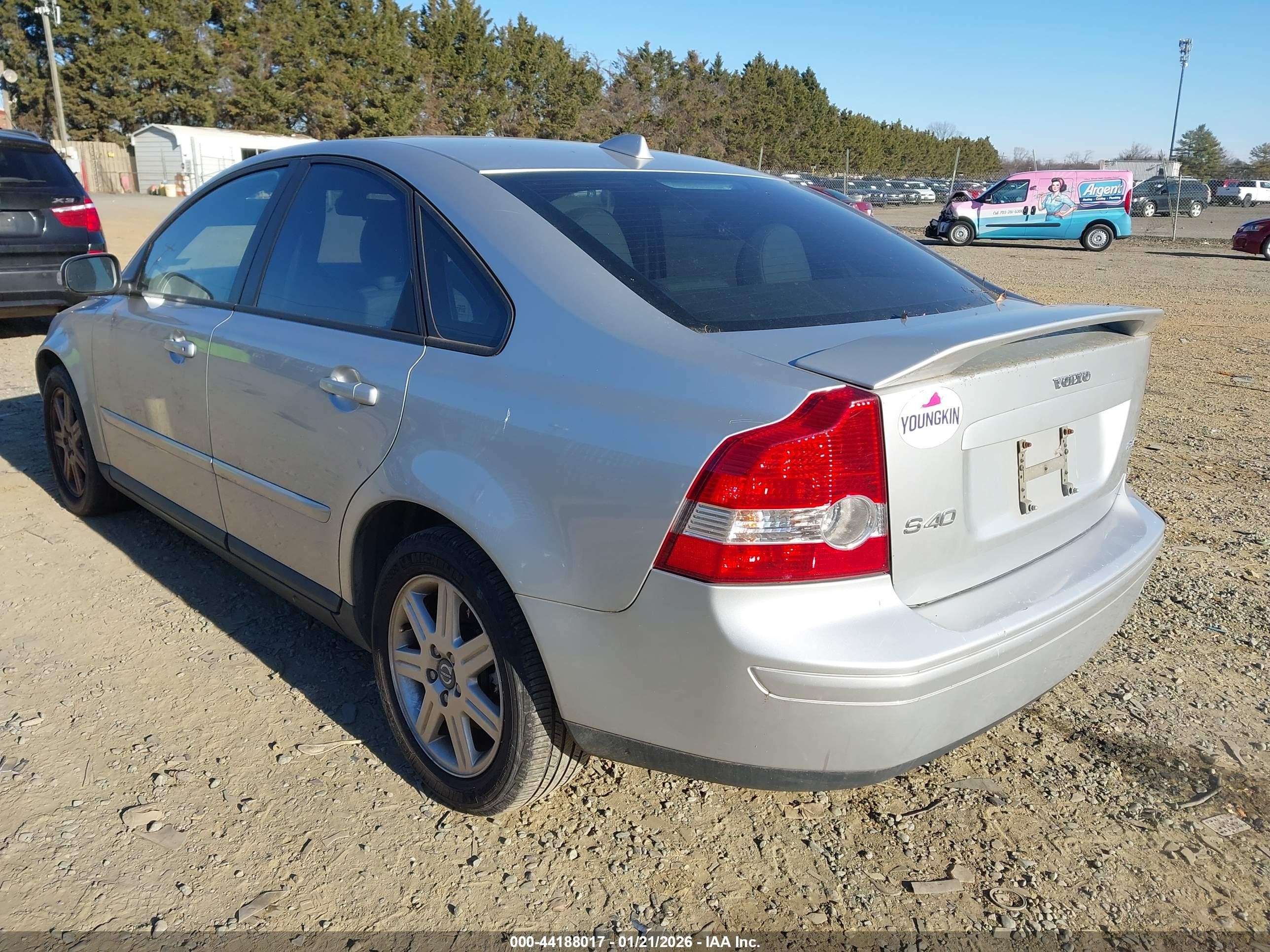 2007 Volvo S40 2.4i Silver vin: YV1MS390372250938