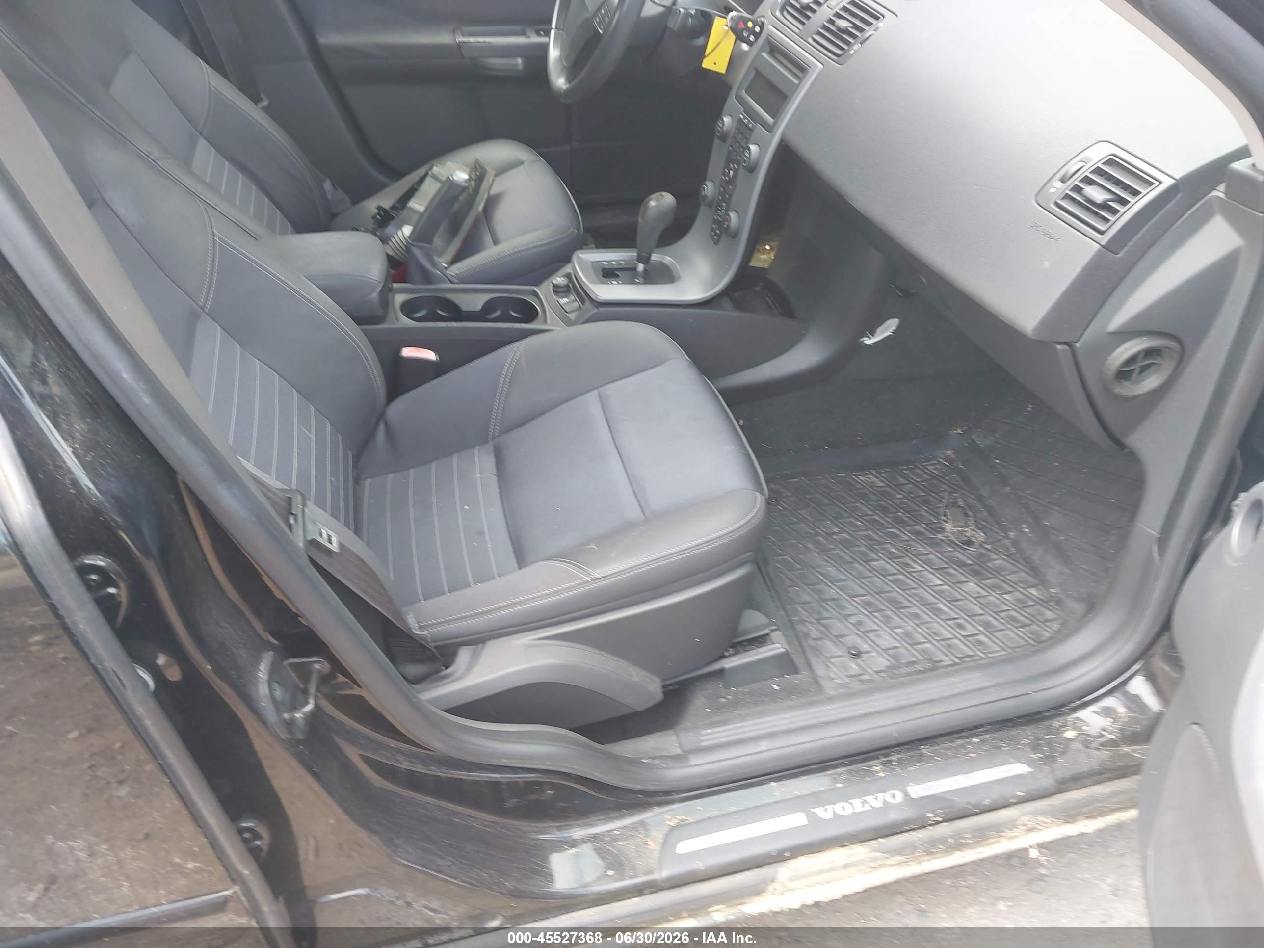 2005 Volvo S40 2.4i A/2.4i A Sr/2.4i M/2.4i M Sr Black vin: YV1MS390452115643