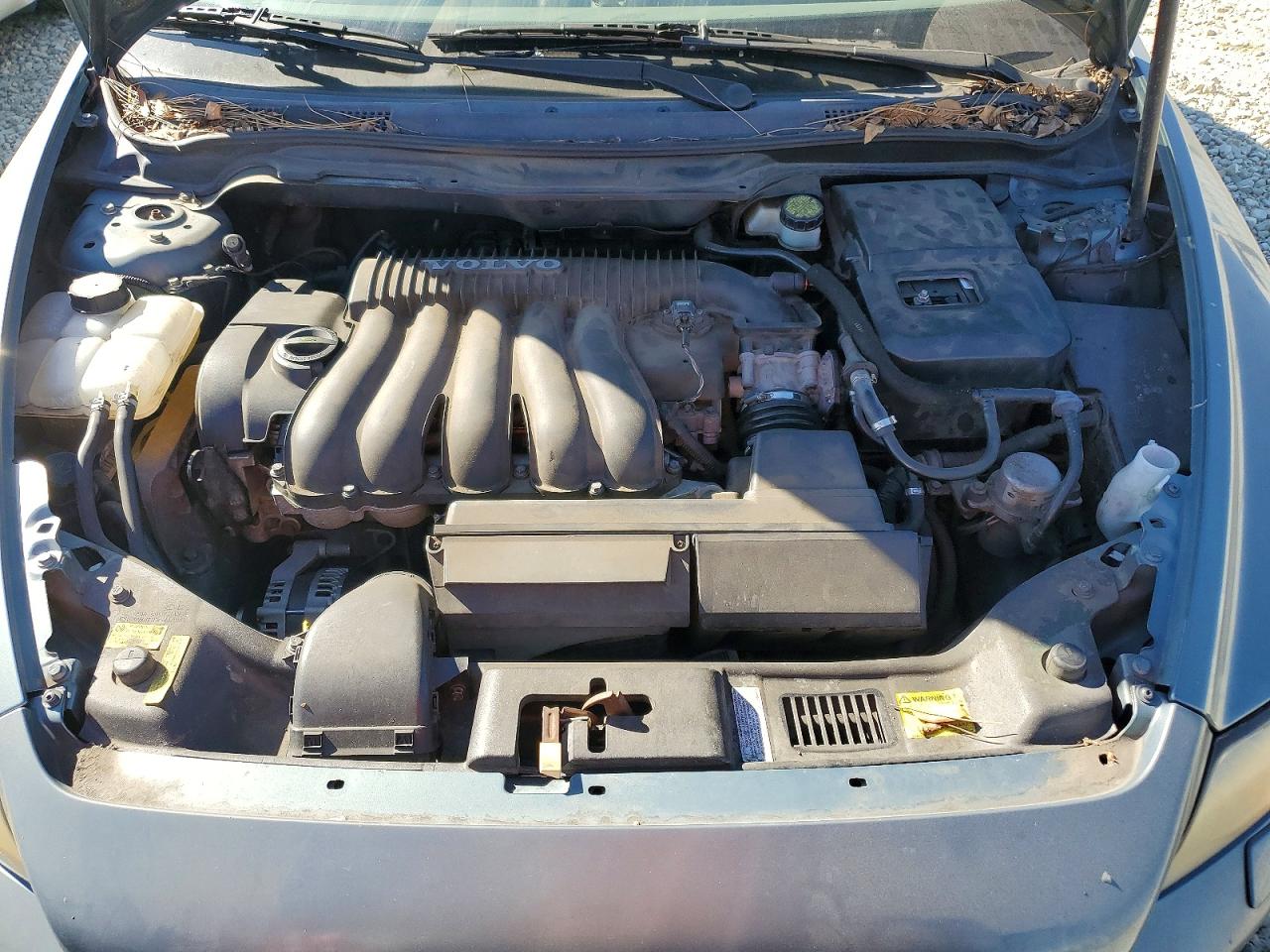 2005 Volvo S40 2.4i Blue vin: YV1MS390752068804