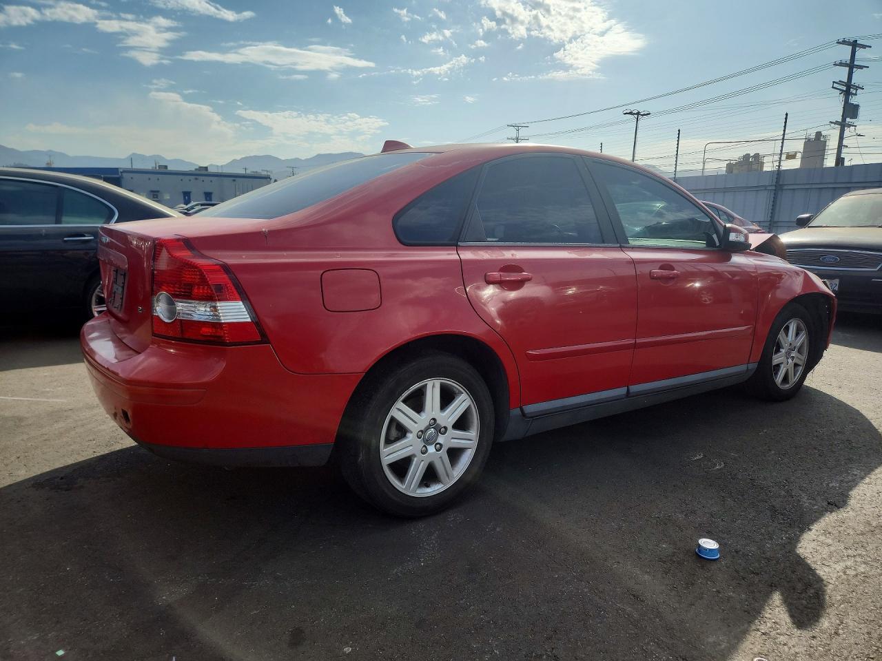 2007 Volvo S40 2.4i Red vin: YV1MS390772283327
