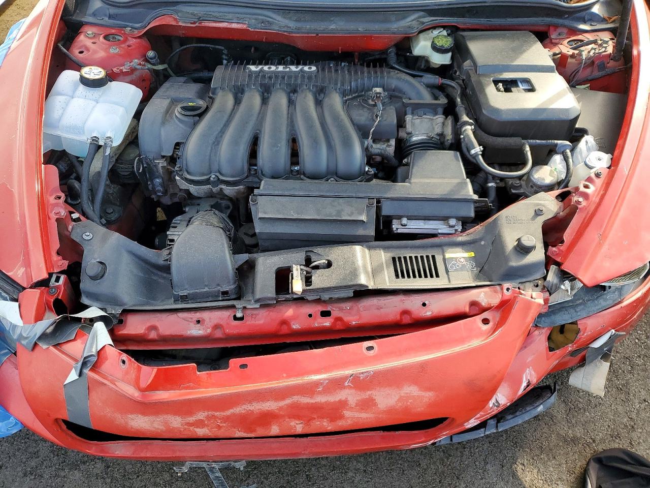 2007 Volvo S40 2.4i Red vin: YV1MS390772283327