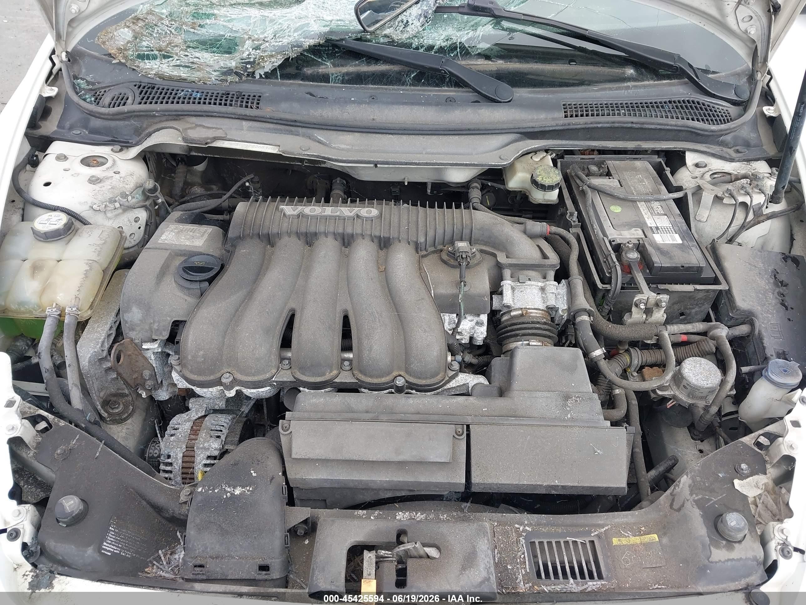2007 Volvo S40 2.4i Белый vin: YV1MS390972268120