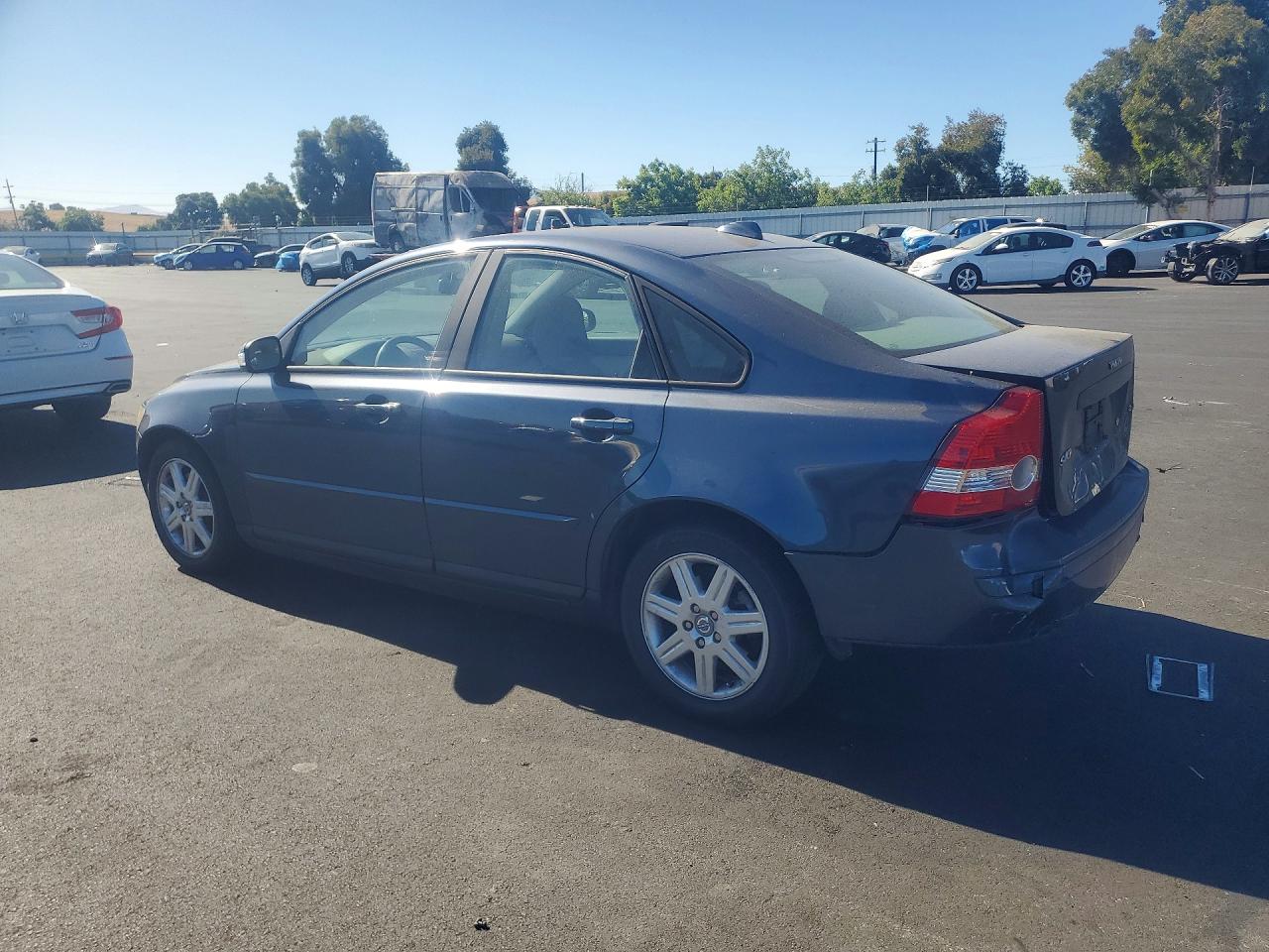 2007 Volvo S40 2.4i Blue vin: YV1MS390972306994