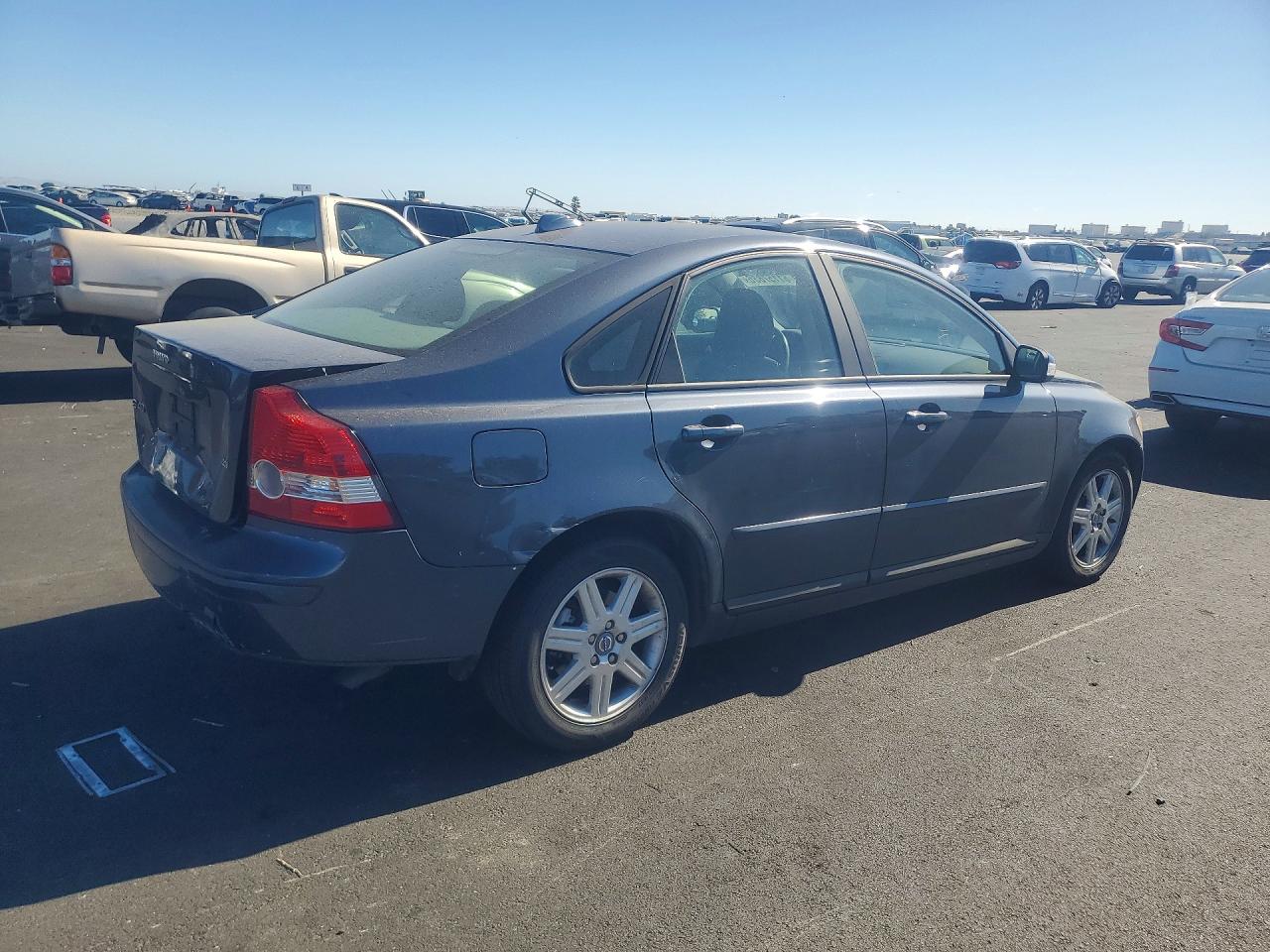 2007 Volvo S40 2.4i Blue vin: YV1MS390972306994