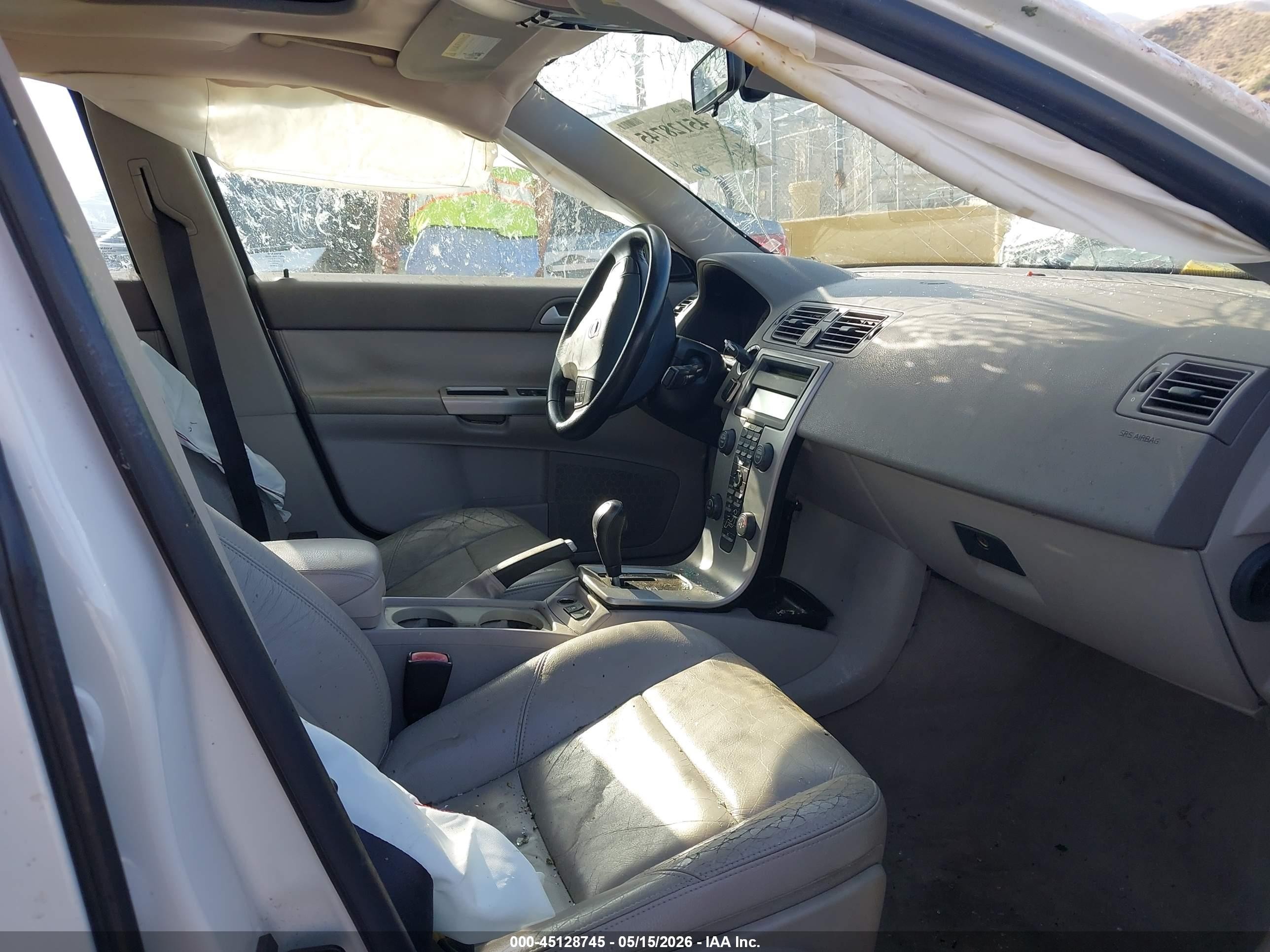 2006 Volvo S40 T5 Silver vin: YV1MS682062151660