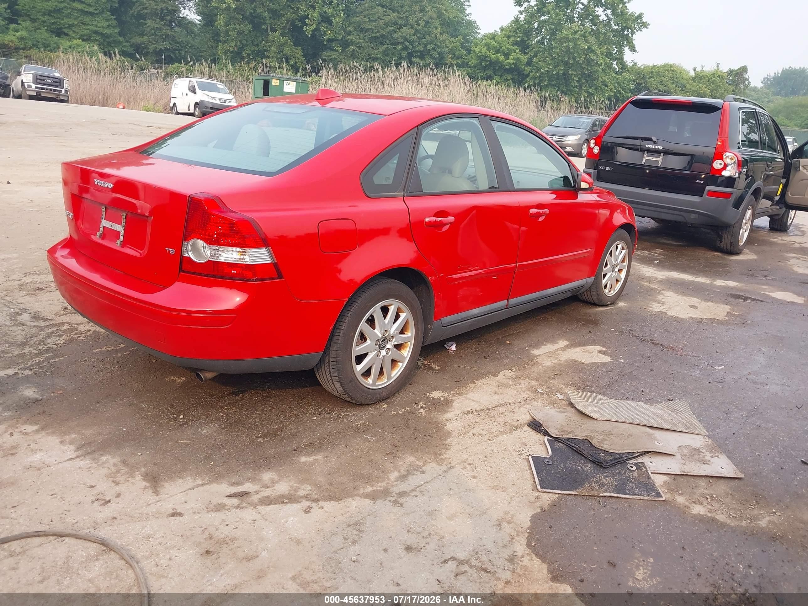 2006 Volvo S40 T5 Red vin: YV1MS682362169988