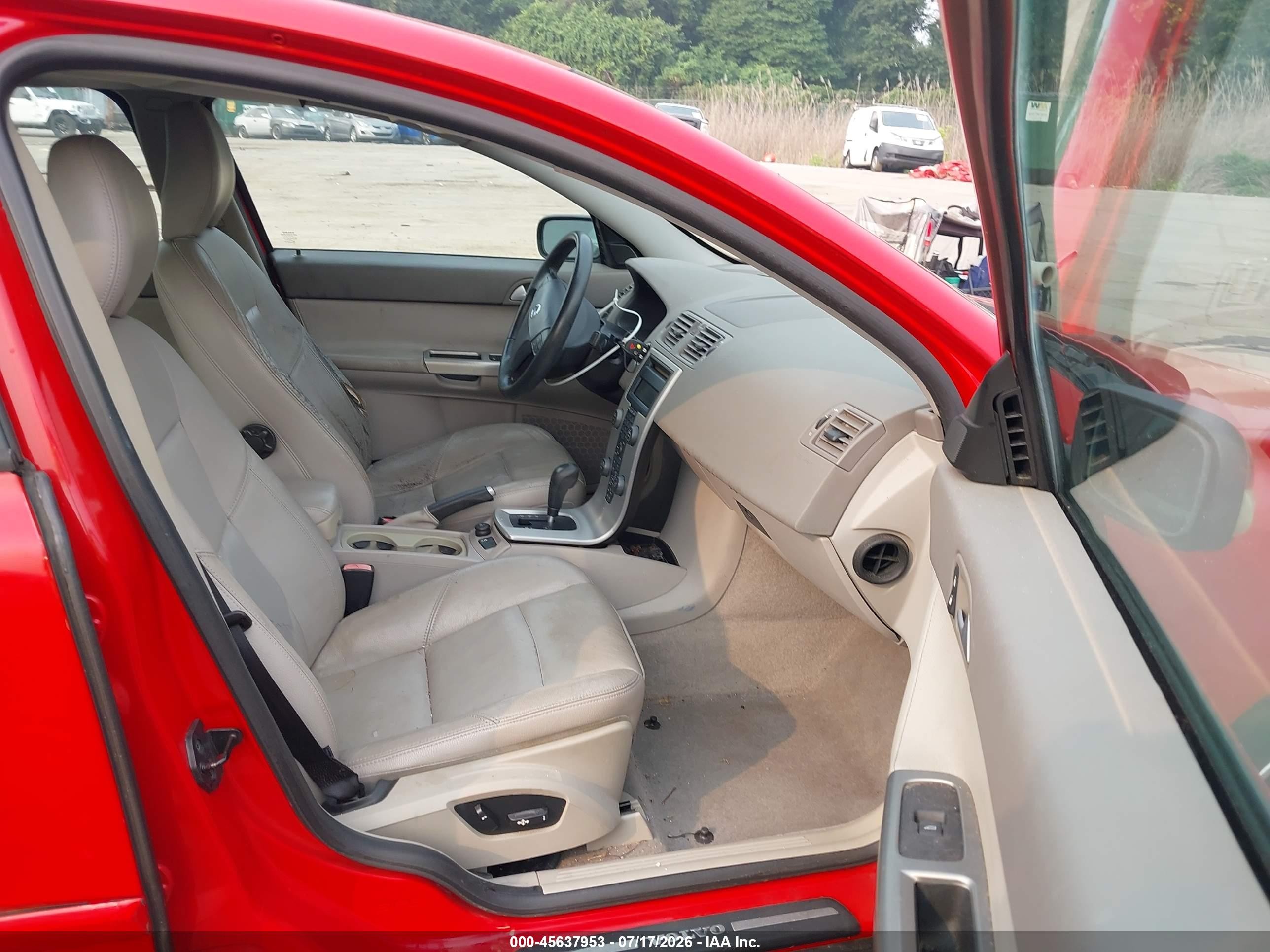 2006 Volvo S40 T5 Red vin: YV1MS682362169988