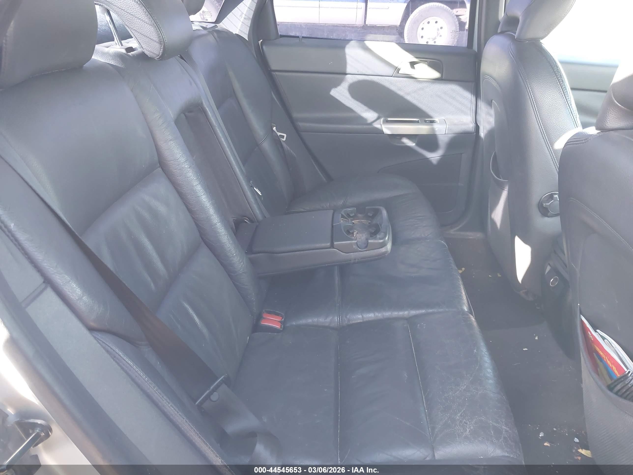 2006 Volvo S40 T5 Silver vin: YV1MS682562152612