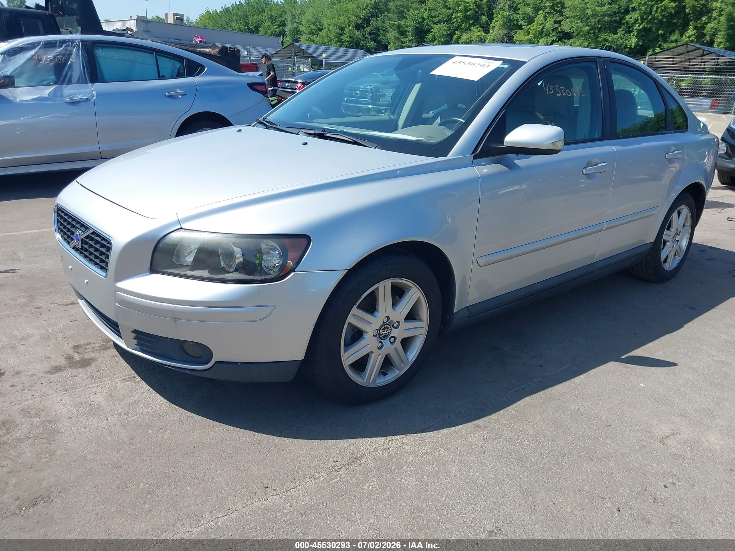2004 Volvo S40 T5 Silver vin: YV1MS682642027874