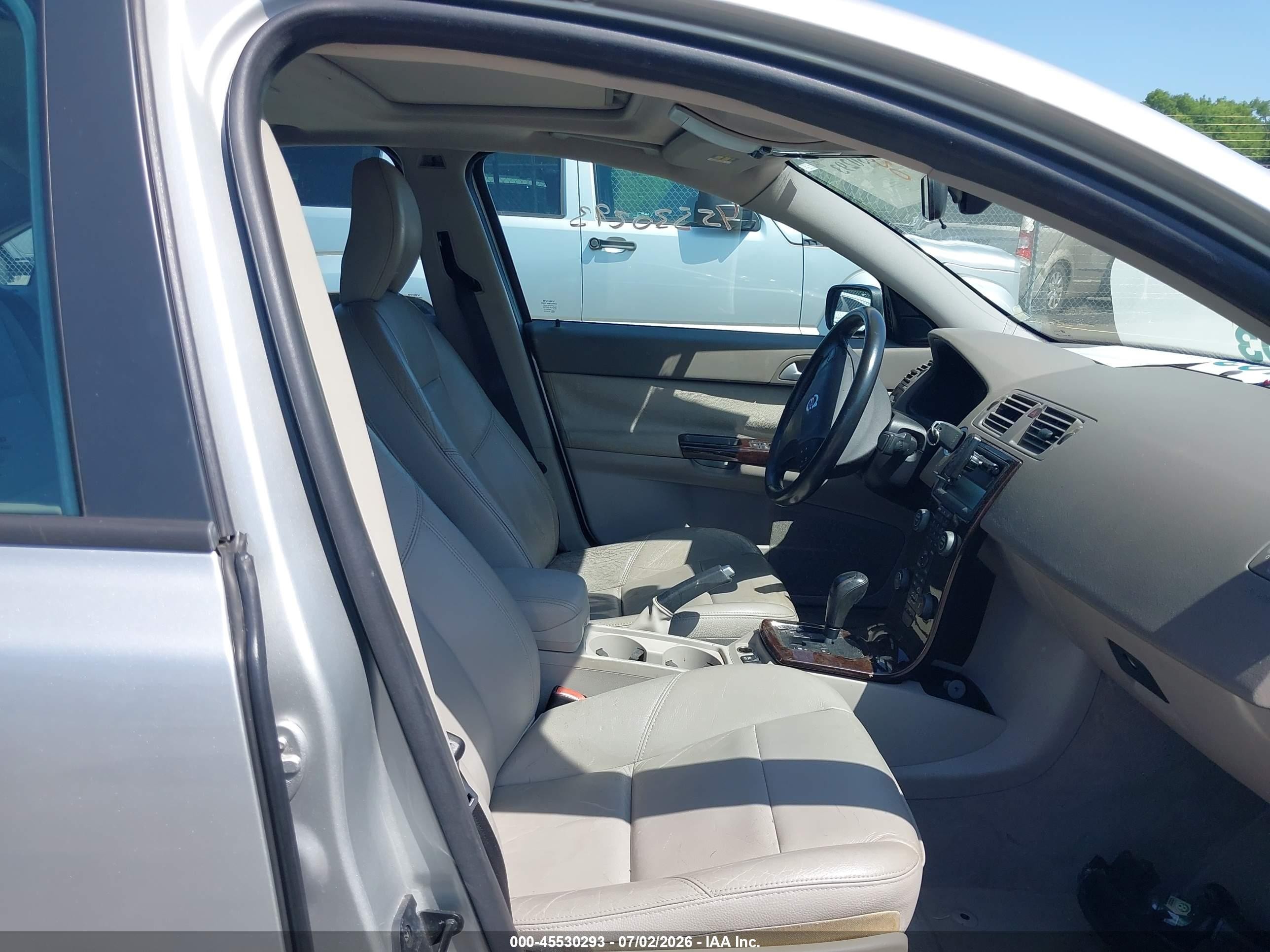 2004 Volvo S40 T5 Silver vin: YV1MS682642027874