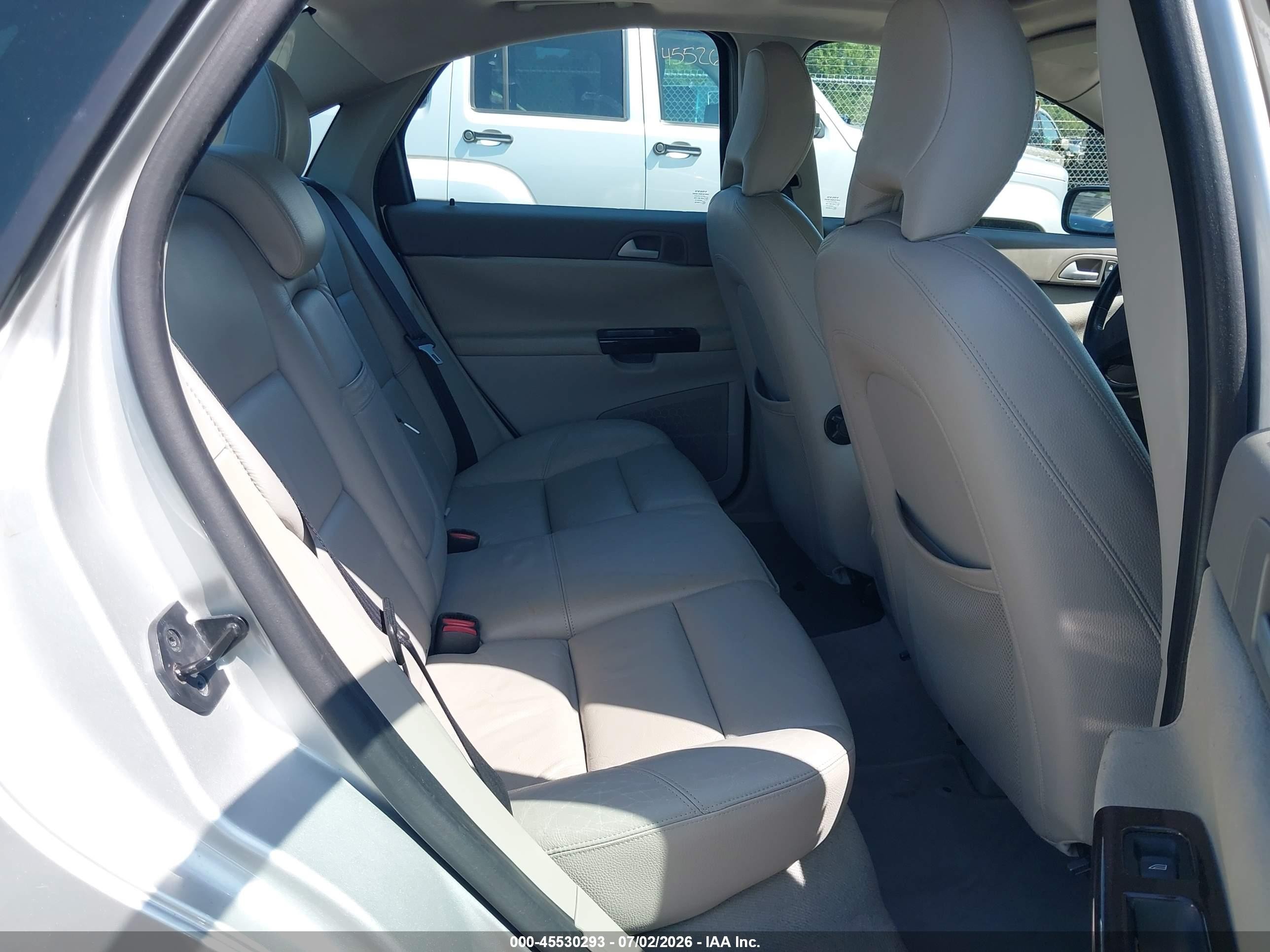 2004 Volvo S40 T5 Silver vin: YV1MS682642027874