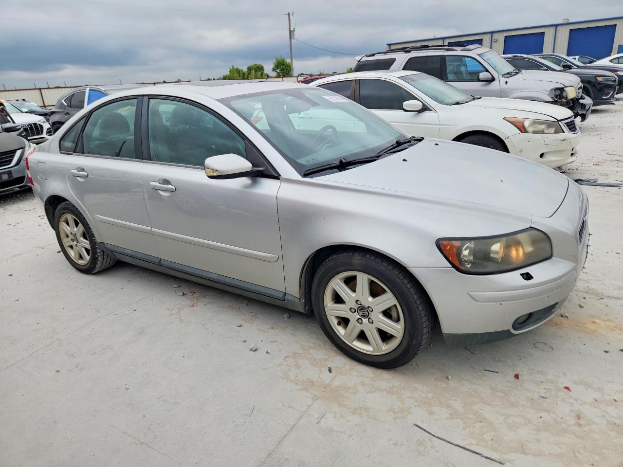2005 Volvo S40 T5 Silver vin: YV1MS682952118445