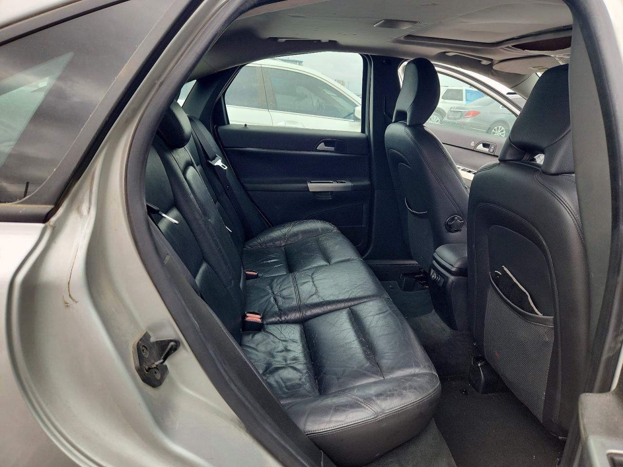 2005 Volvo S40 T5 Silver vin: YV1MS682952118445