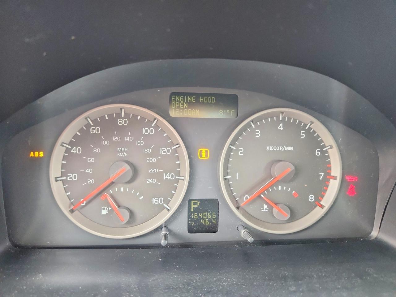 2005 Volvo S40 T5 Silver vin: YV1MS682952118445