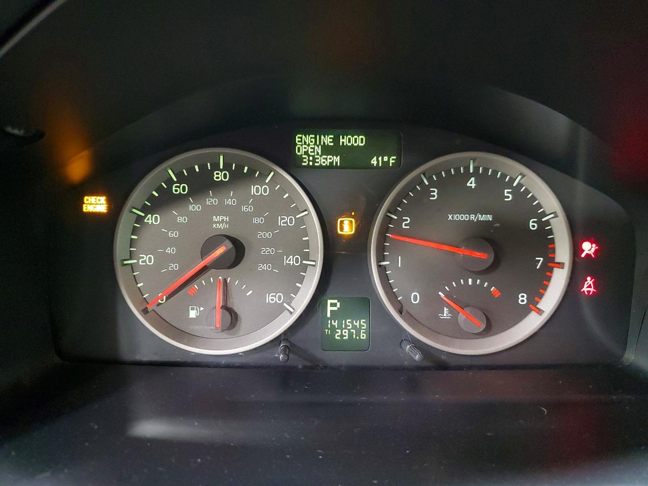 2005 Volvo V50 2.4i Red vin: YV1MW382152070894